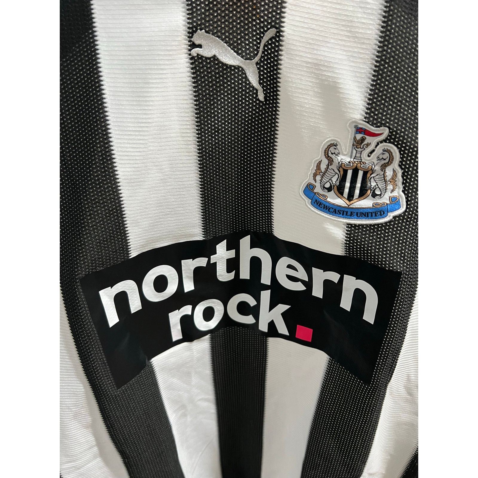 Puma Newcastle United Jersey XL Puma Northern Rock Home Jersey Size US XL / EU 56 / 4 - 4 Thumbnail