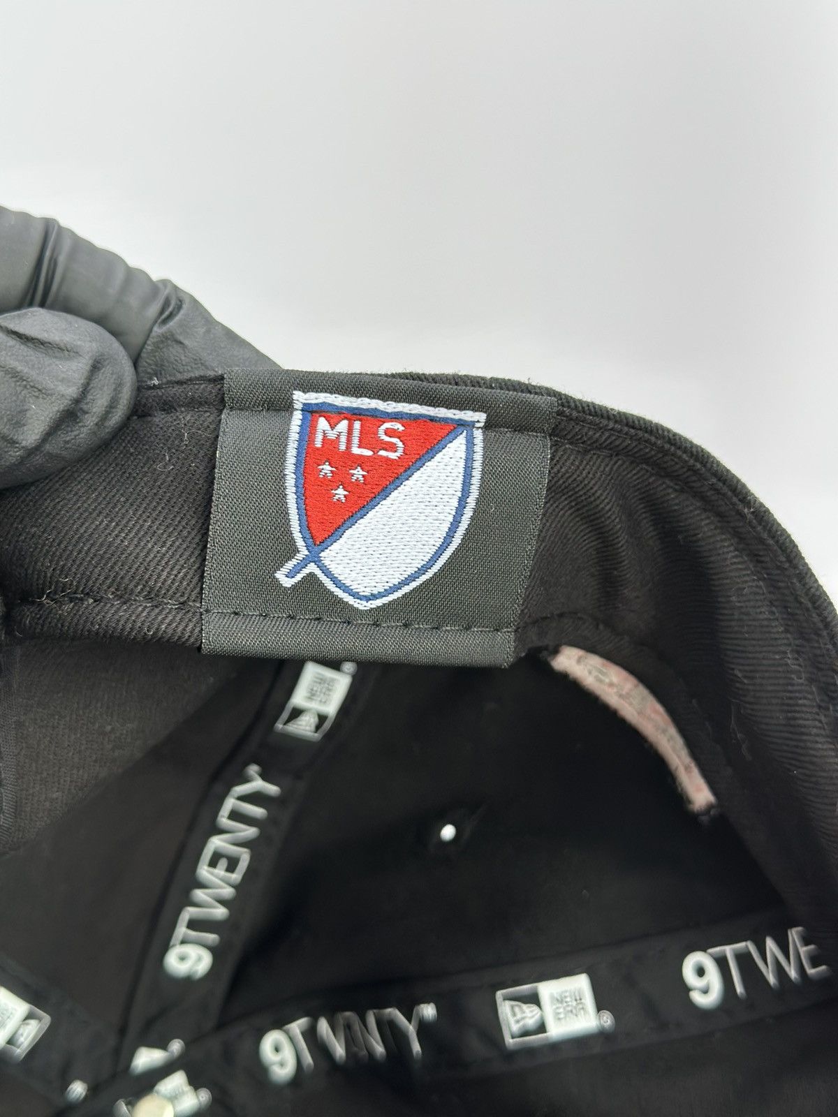 New Era Inter Miami CF Adjustable Cap MLS Official 9TWENTY Hat Size ONE SIZE - 8 Thumbnail