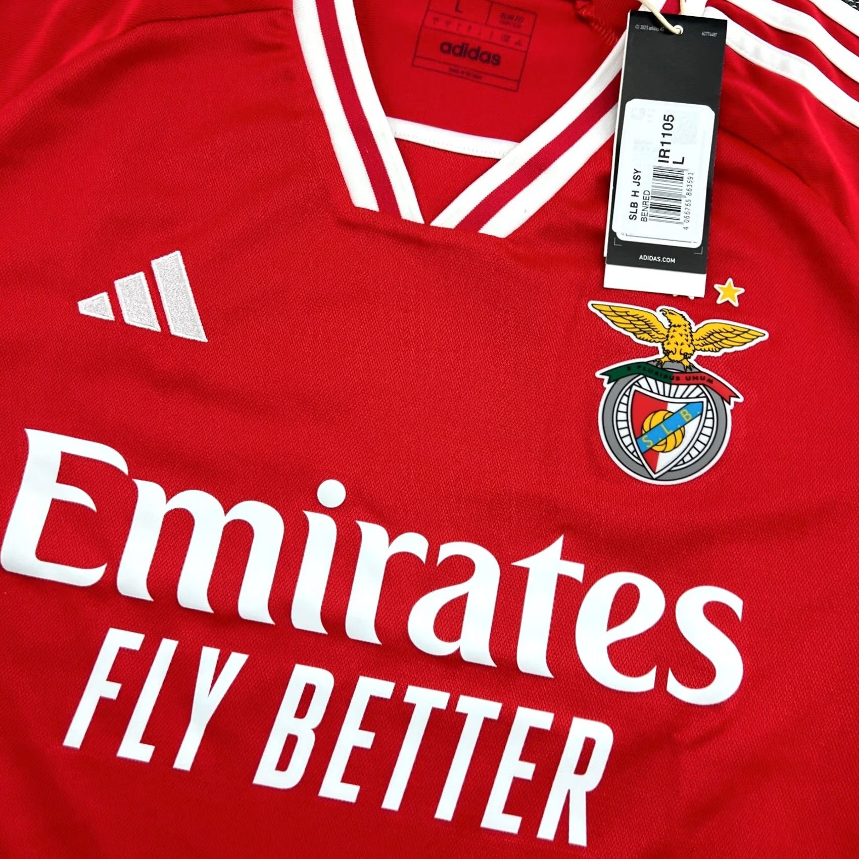 Adidas BNWT adidas Benfica 2023-2024 Home Football Jersey Mens Large Red Shirt Size US L / EU 52-54 / 3 - 4 Thumbnail