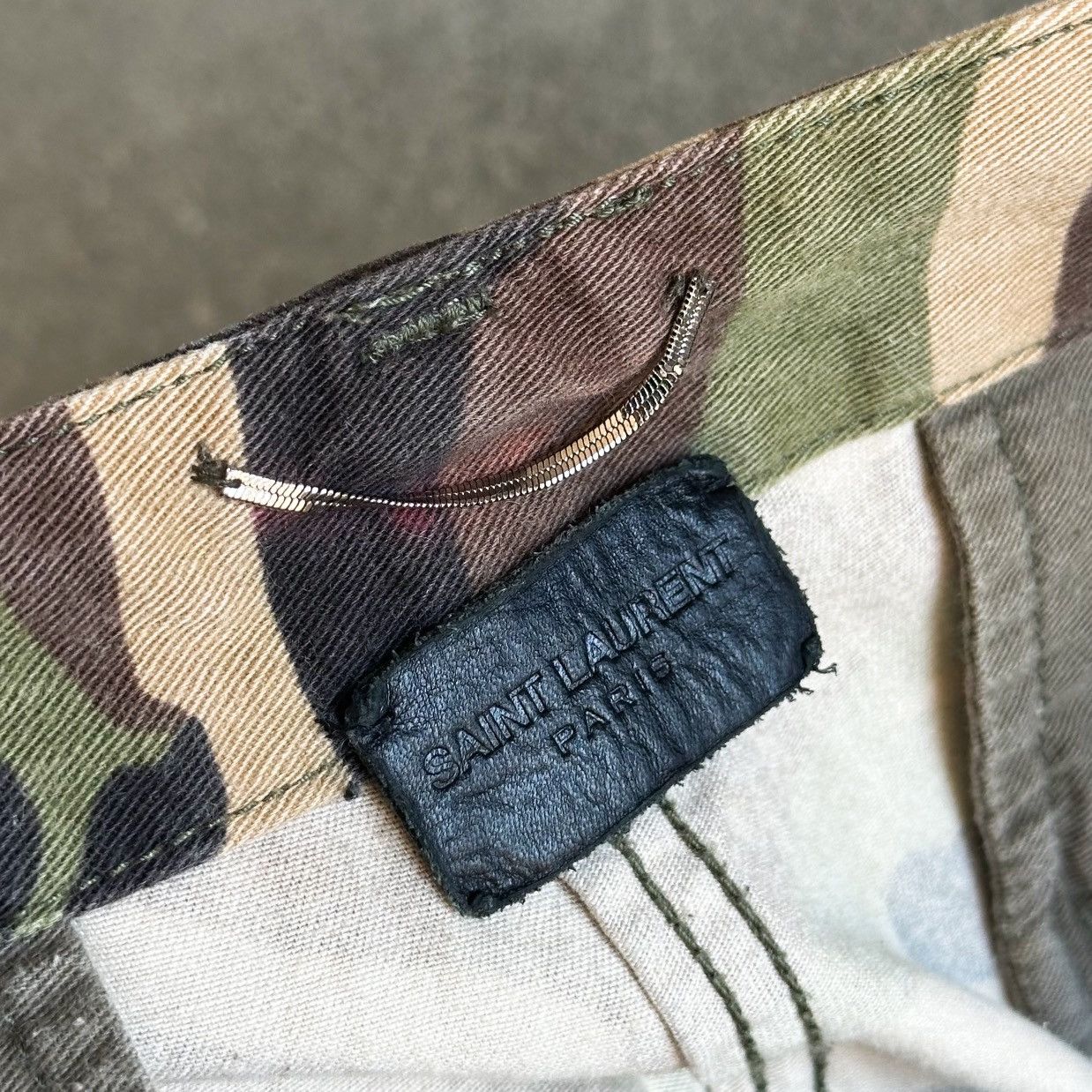 Hedi Slimane × Saint Laurent Paris SLP SS16 Studded Camo Cargo Shorts Size US 34 / EU 50 - 8 Thumbnail