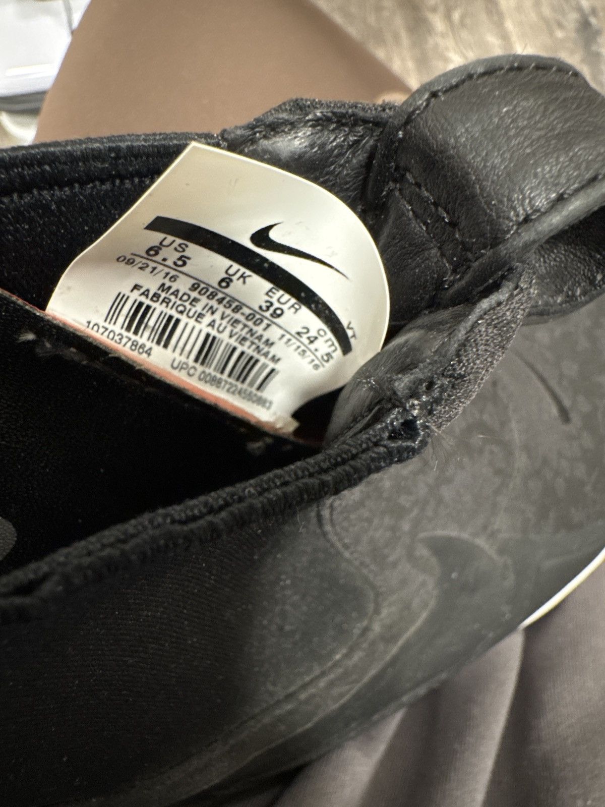 Riccardo Tisci Nike x Riccardo Tisci Air Zoom Legend Size US 6.5 / EU 39-40 - 7 Thumbnail