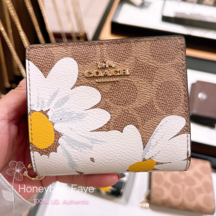 NWT Coach X Peanuts Snap Wallet In Signature Canvas hot With Woodstock Print