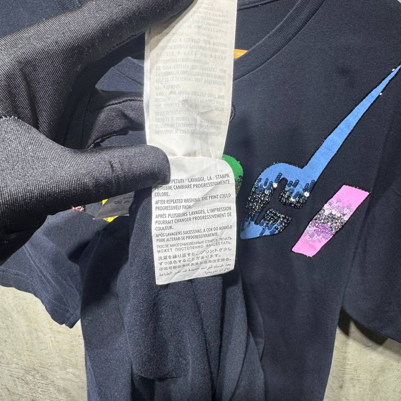 Gucci Gucci Blade Sequin multicolor tee Size US M / EU 48-50 / 2 - 15 Thumbnail