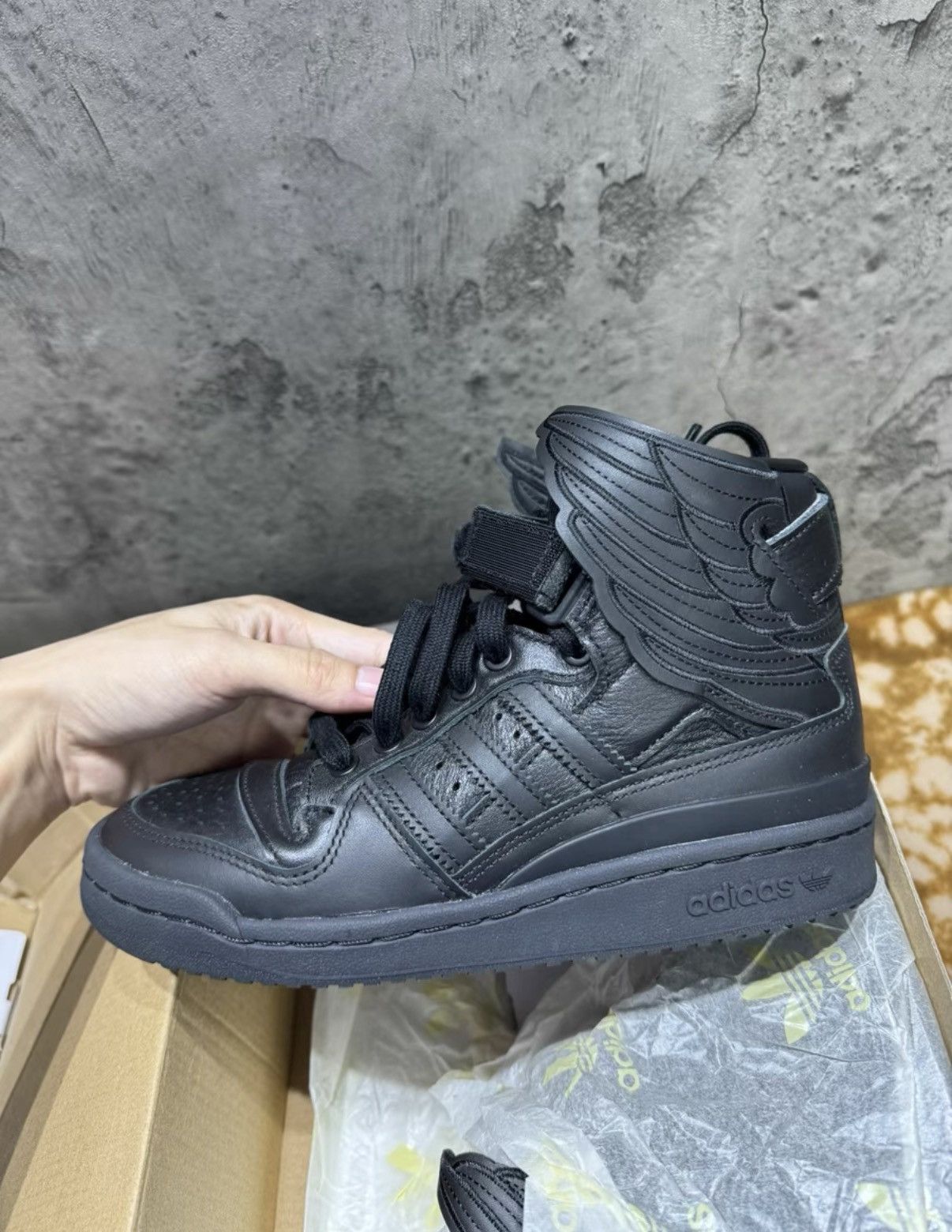 Adidas Adidas x Jeremy Scott Wings 4.0 K37 Size US 6.5 / IT 36.5 - 6 Thumbnail