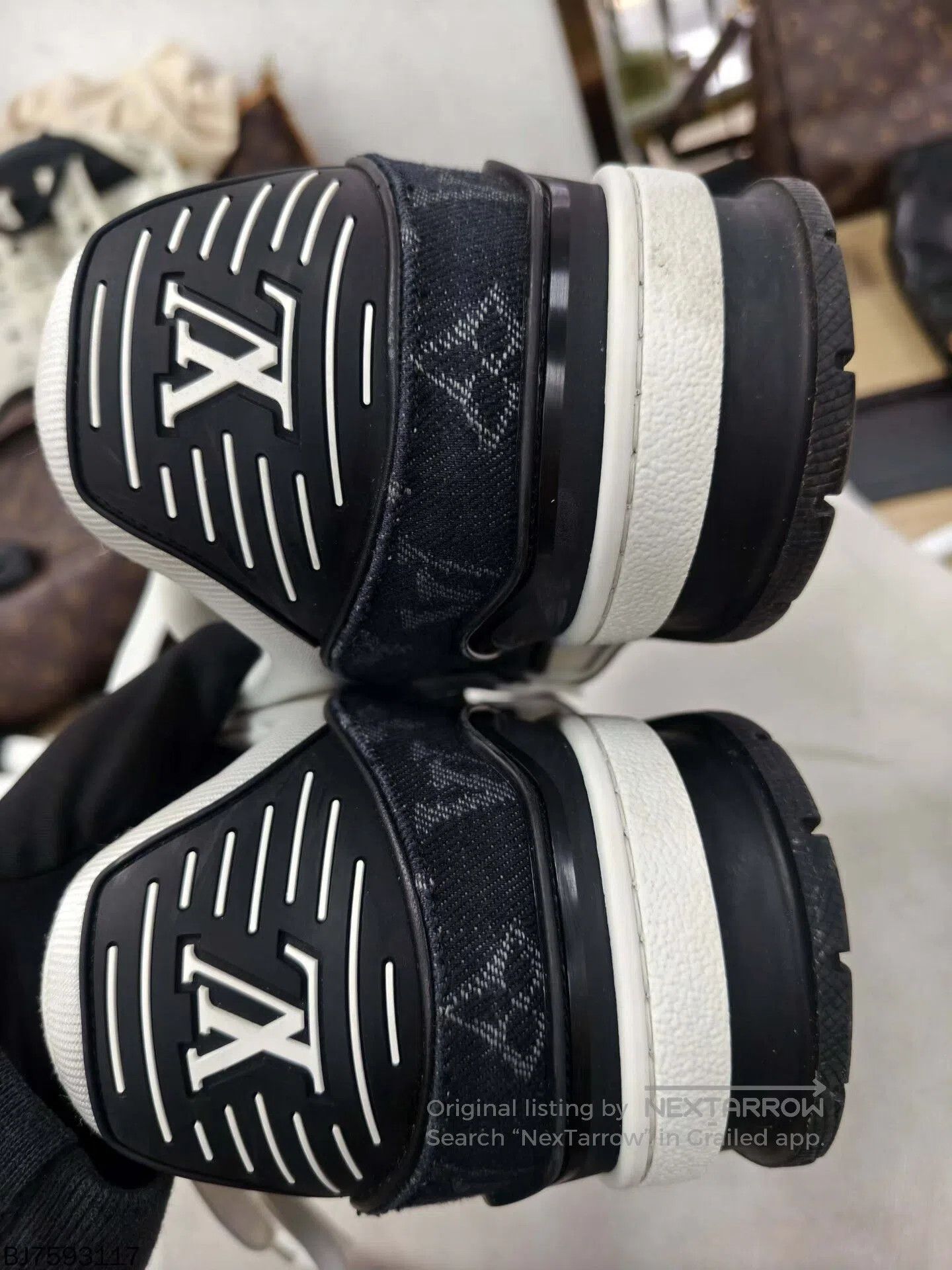 Louis Vuitton louis vuitton trainer low-top sneakers size 9.5. Size US 9.5 / EU 42-43 - 7 Thumbnail