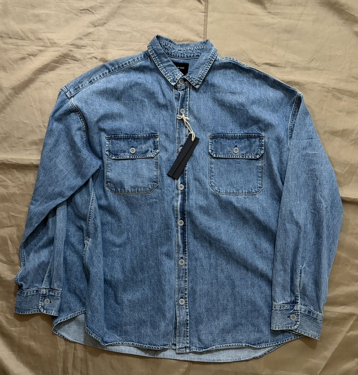 Fear of God Fear of God Indigo Oversized Denim Shirt size L Size US L / EU 52-54 / 3 - 1 Thumbnail