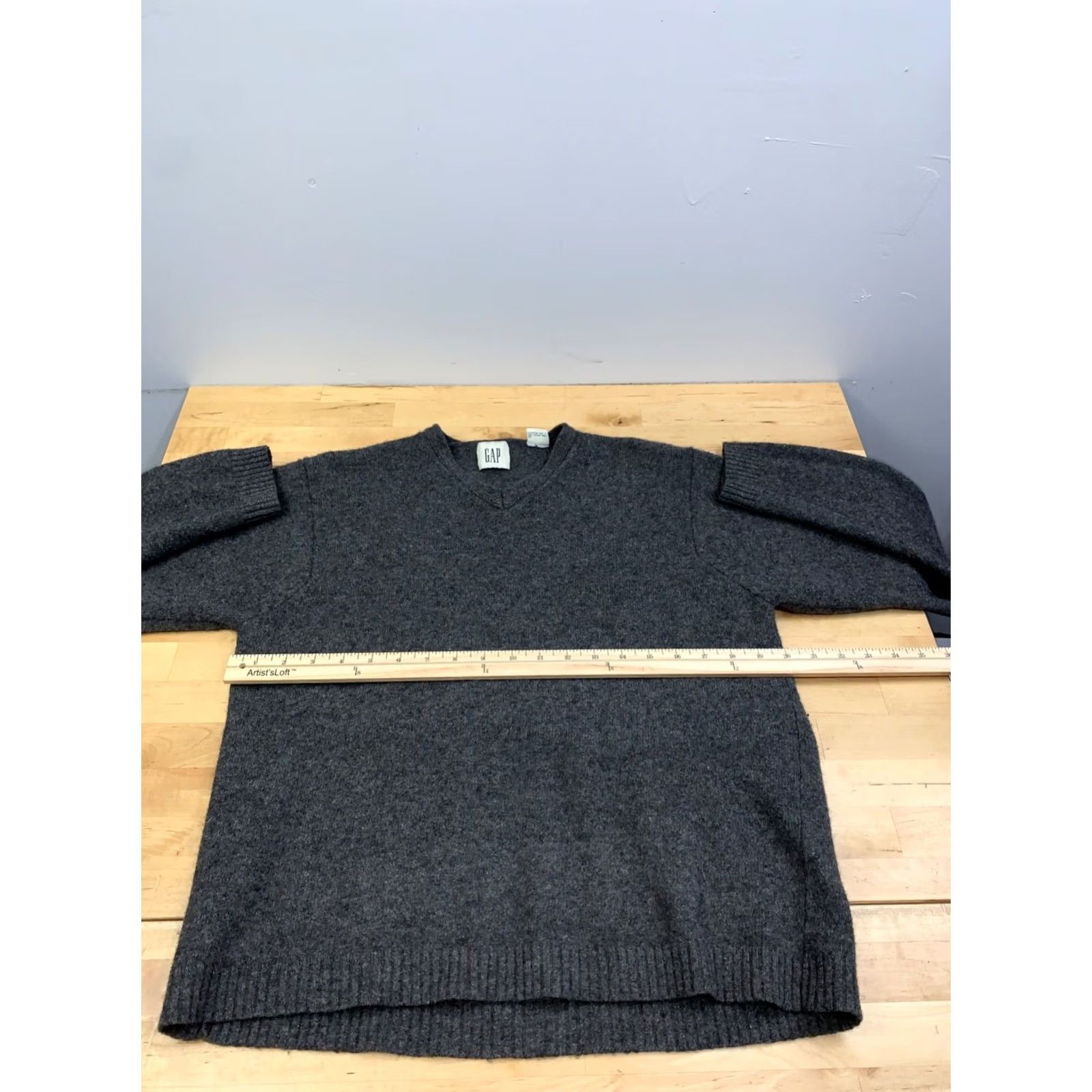 Gap VINTAGE GAP LAMBSWOOL V NECK SWEATER Men XL Gray Pullover 13129 Size US L / EU 52-54 / 3 - 5 Thumbnail