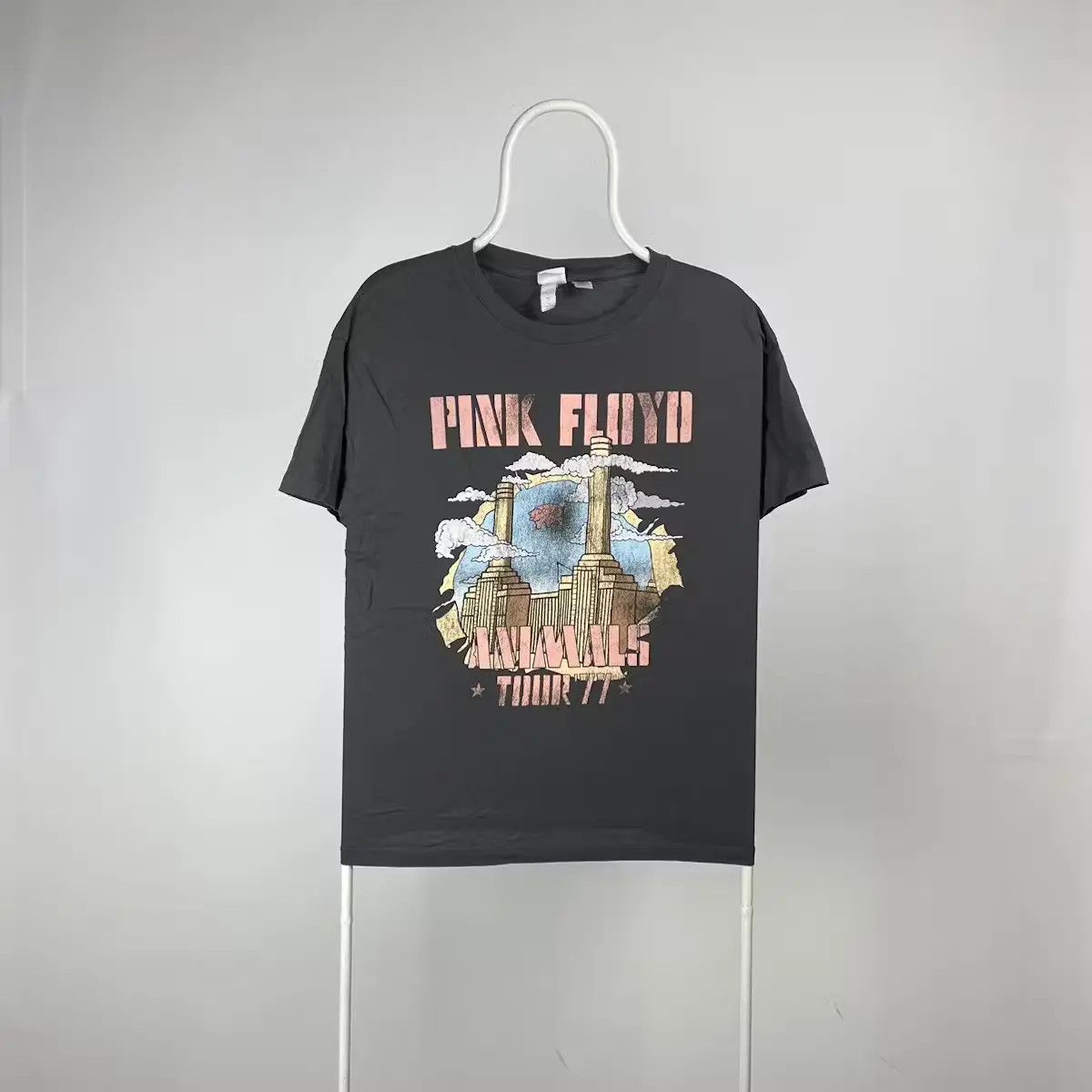 Pink Floyd Pink floyd T-shirt rock band tee tour 77 size Small Size US S / EU 44-46 / 1 - 1 Thumbnail