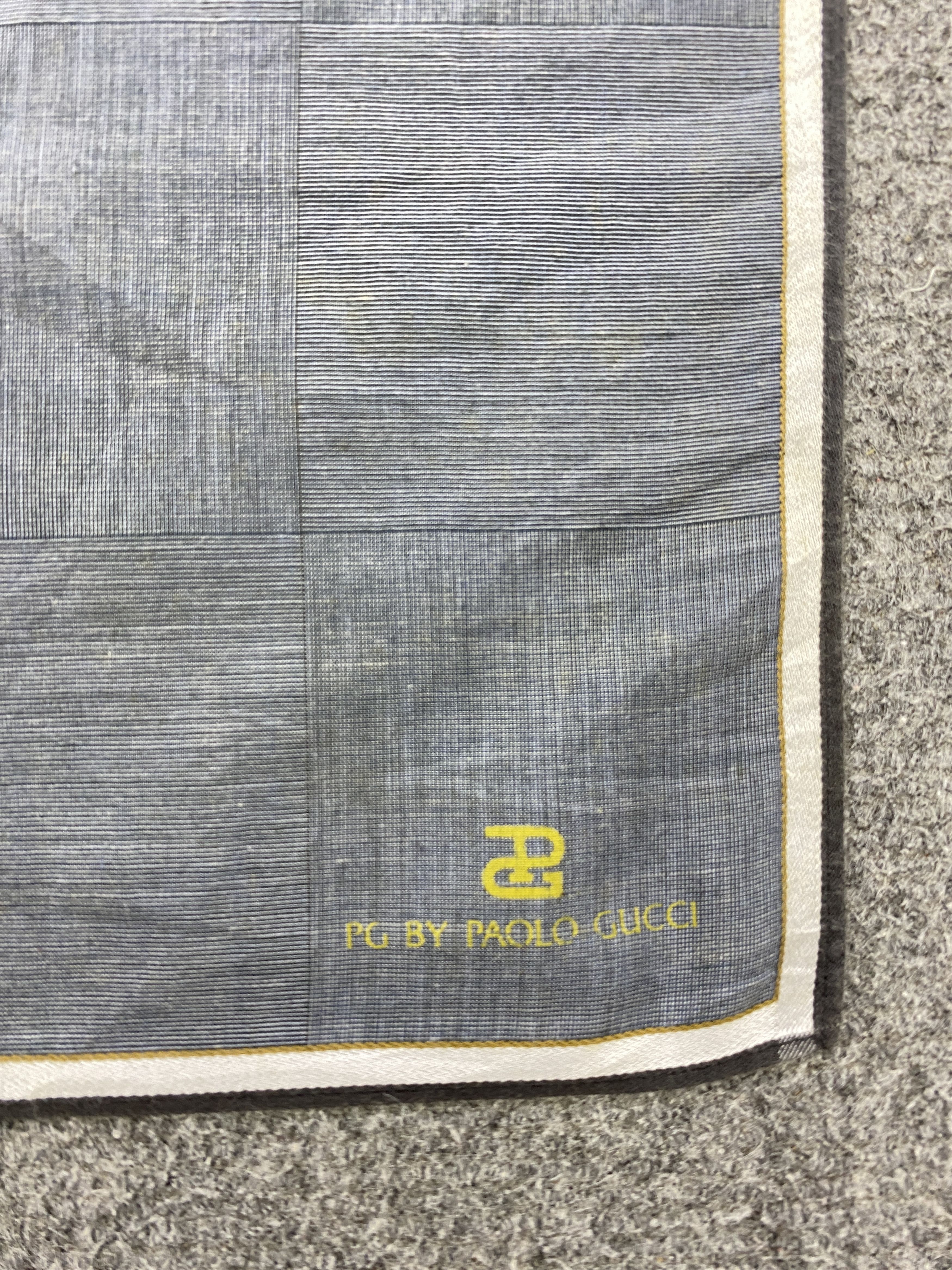 Vintage Paolo Gucci Handkerchief / Bandana / Neckerchief HKC0663 Size ONE SIZE - 6 Thumbnail