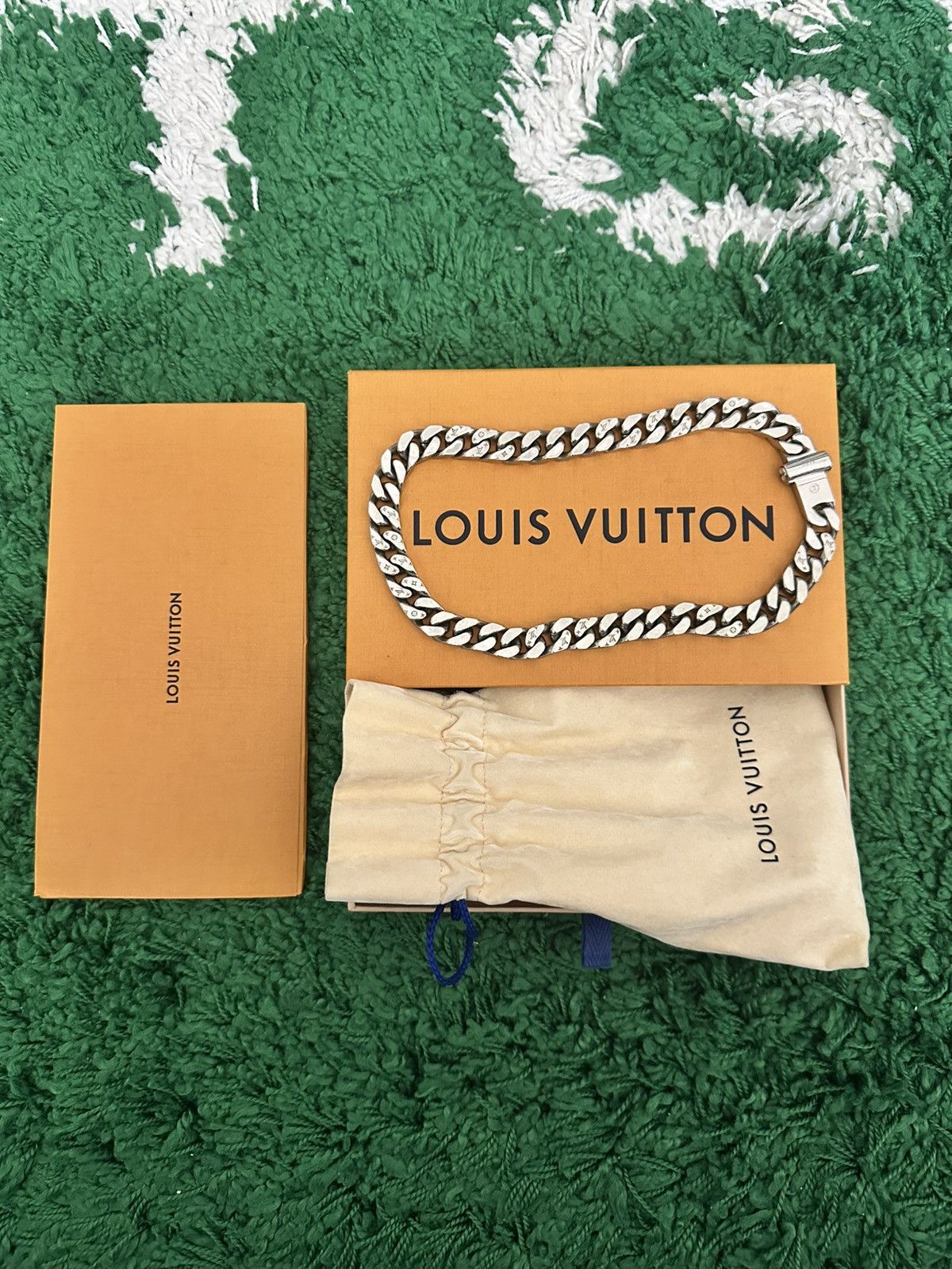 Louis Vuitton cuban necklace