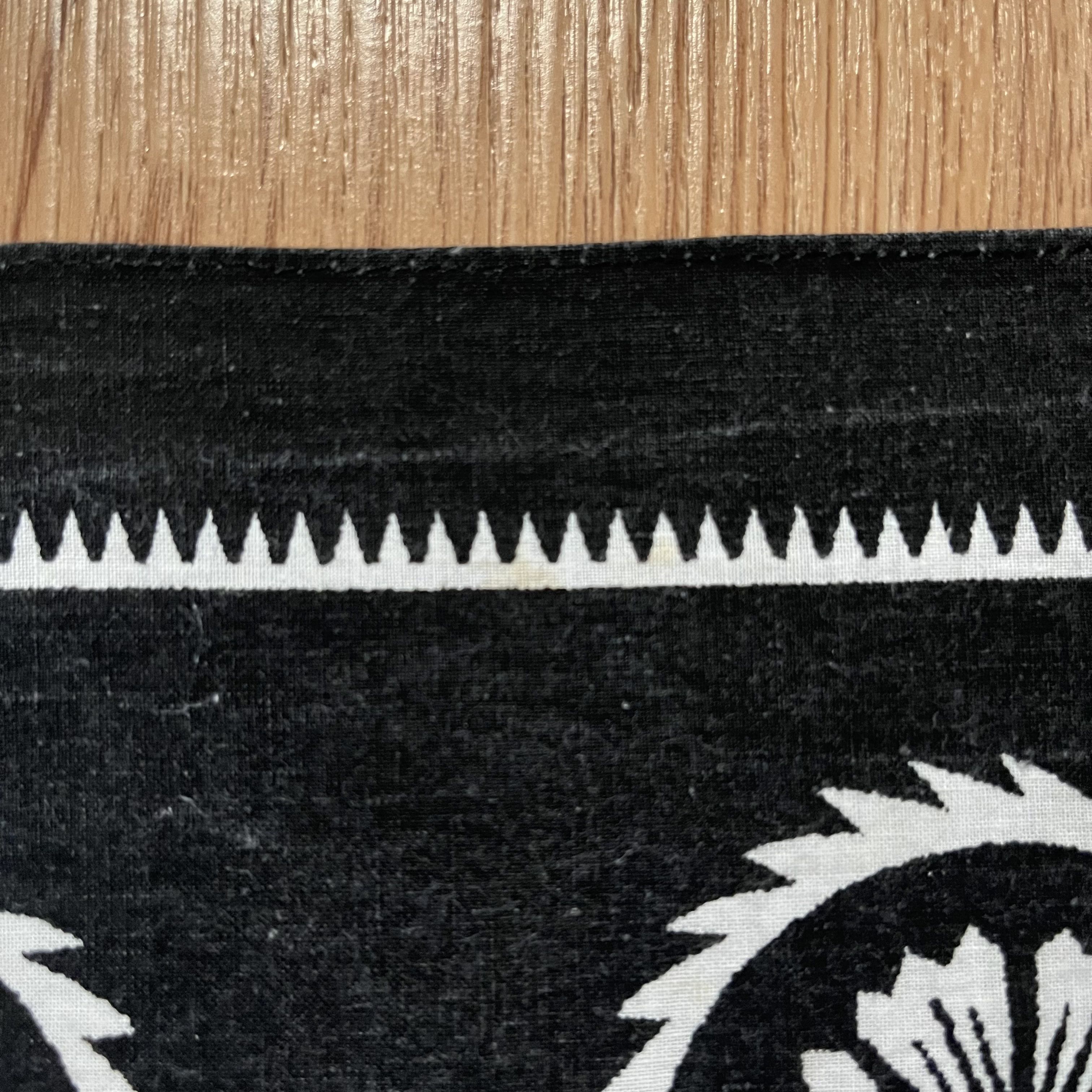 Neighborhood Neighborhood Spade Handkerchief Size ONE SIZE - 7 Thumbnail