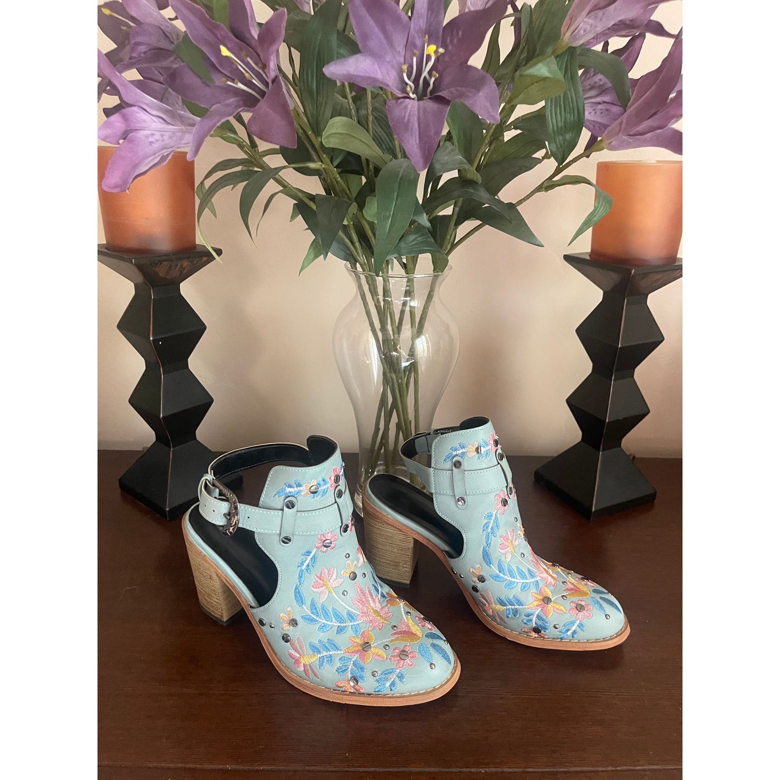 Corral Turquoise Embroidered Western Heeled Booties Size US 8 / IT 38 - 1 Thumbnail