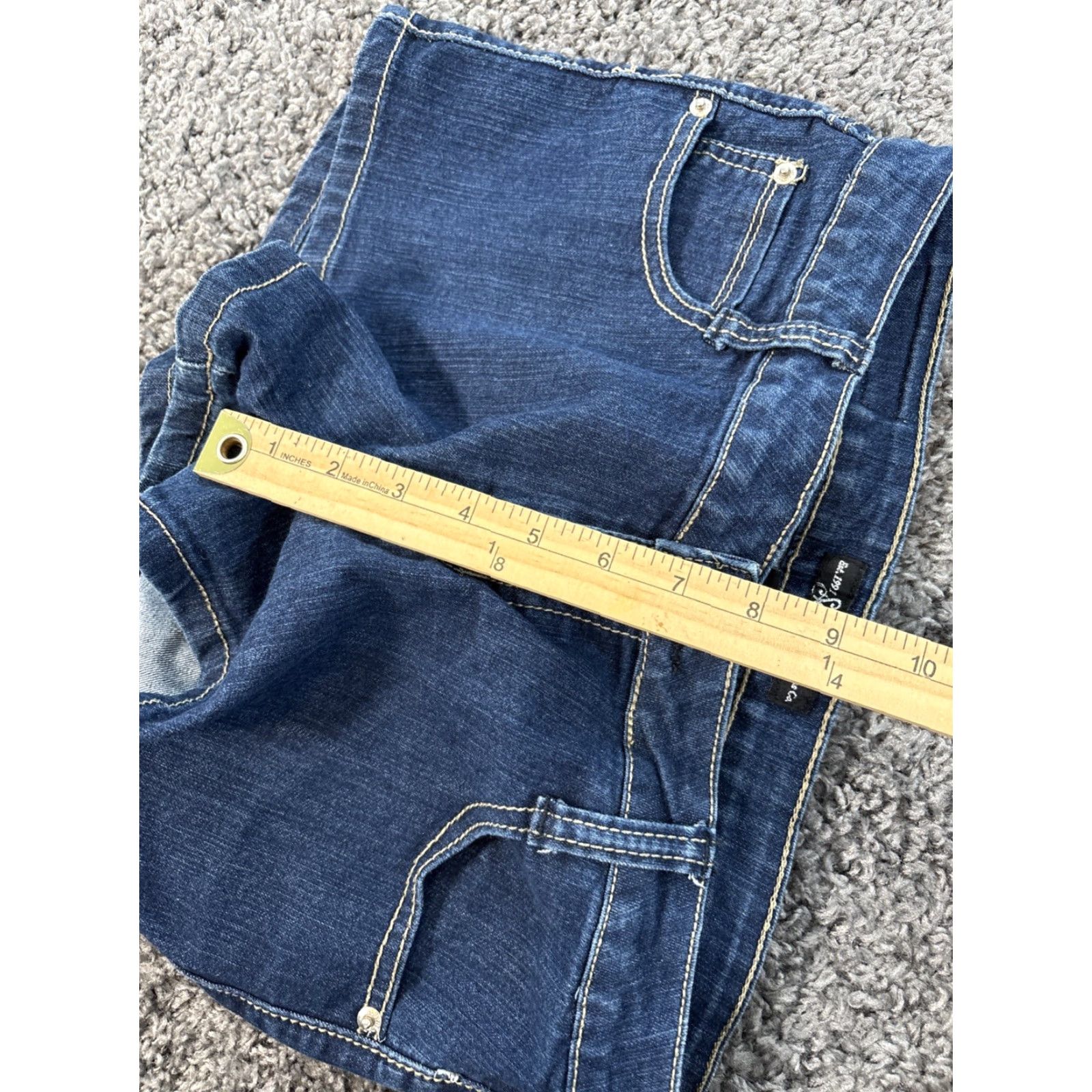 Southpole VINTAGE South Pole Denim Short Shorts Womens 11 Pocket Low Rise 90s Y2K Rhinestone Dark Wash Blue 100% Cotton Cut-Off Festival Beach Casual Women Size 32" / US 10 / IT 46 - 6 Thumbnail