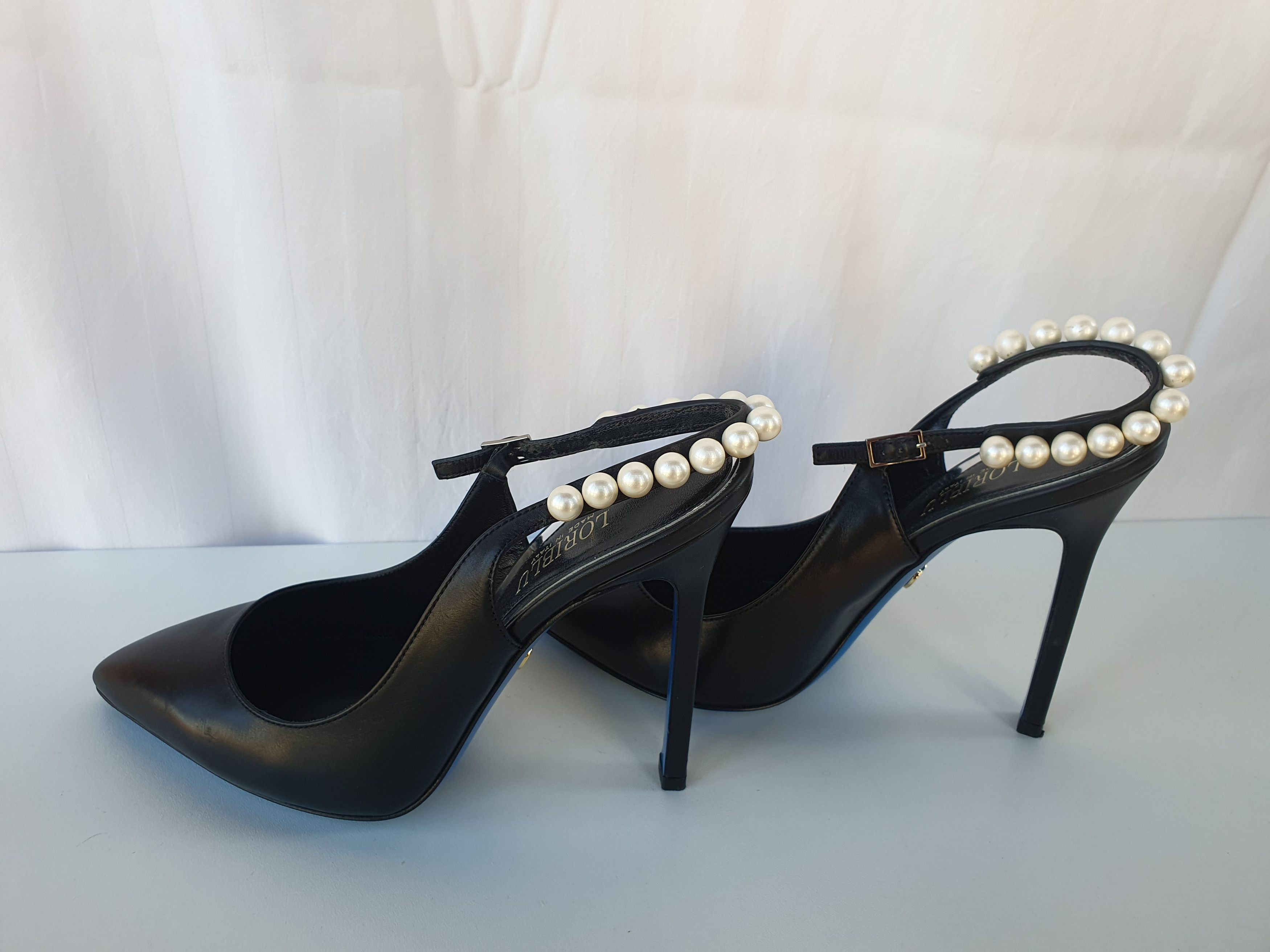 Other Elegant black Loriblu heels with pearls Size US 9 / IT 39 - 2 Thumbnail