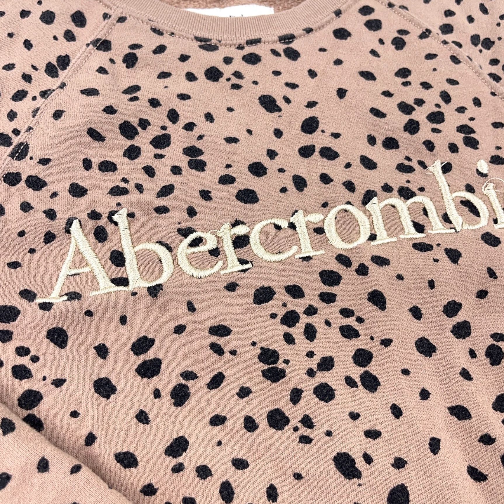 Abercrombie & Fitch Abercrombie & Fitch Sweatshirt Women Small Crop Top Cheetah Leopard Print Size S / US 4 / IT 40 - 3 Thumbnail