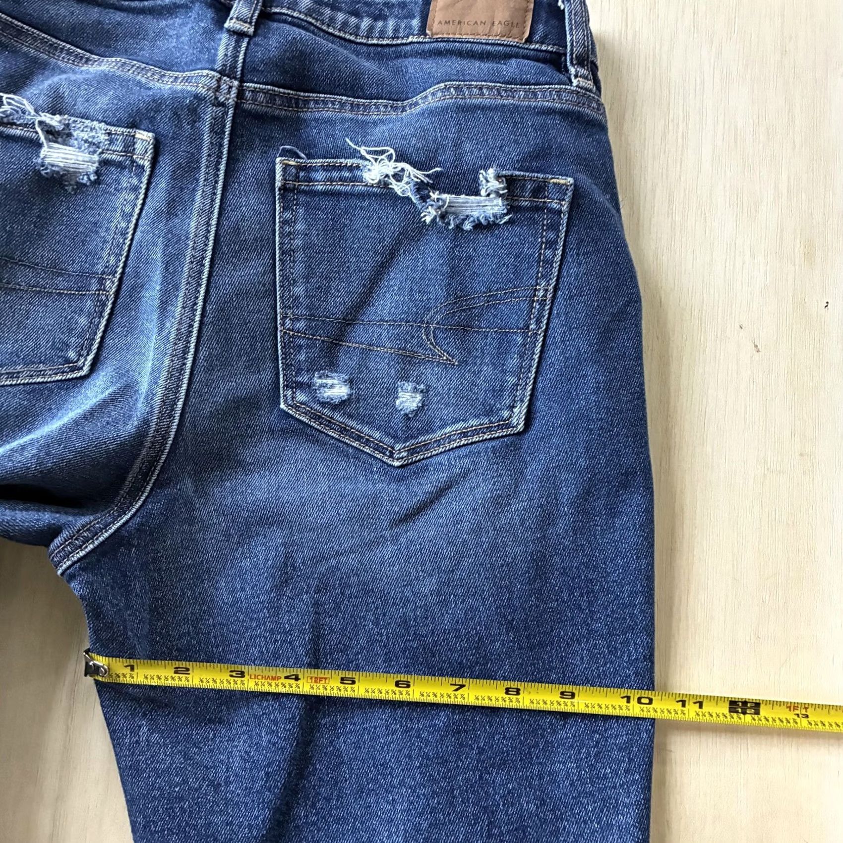American Eagle Outfitters VINTAGE? NO — American Eagle Outfitters Jeans Women 4 Straight Distressed Medium Wash Stretch Crop 5-Pocket Denim Size 27" / US 4 / IT 40 - 7 Thumbnail
