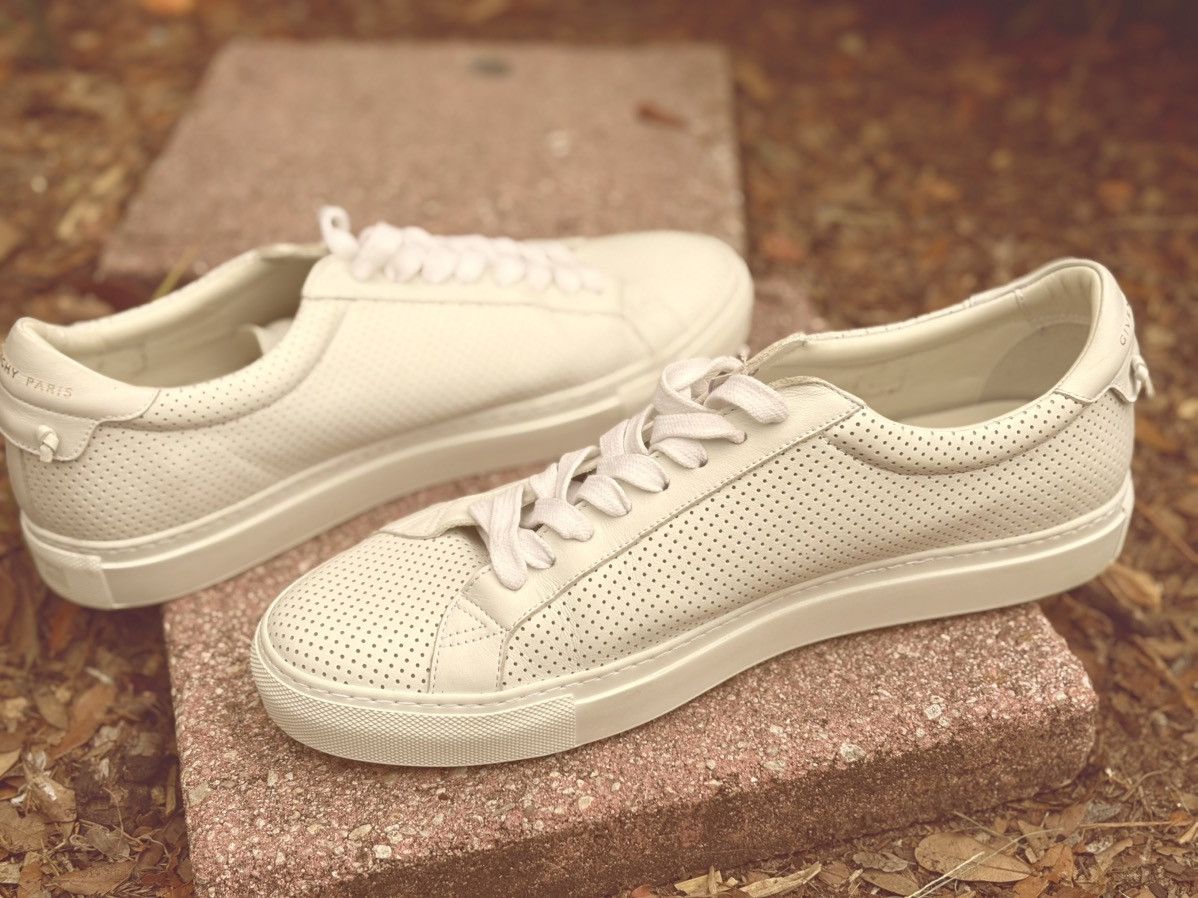 Givenchy Givenchy Urban Street Low Perforated Knot Sneakers – White Size US 11.5 / EU 44-45 - 2 Thumbnail