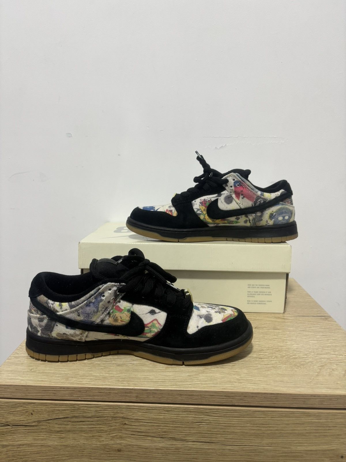 Nike SB Dunk sb supreme remelzze 8.5 Size US 8.5 / EU 41-42 - 2 Thumbnail