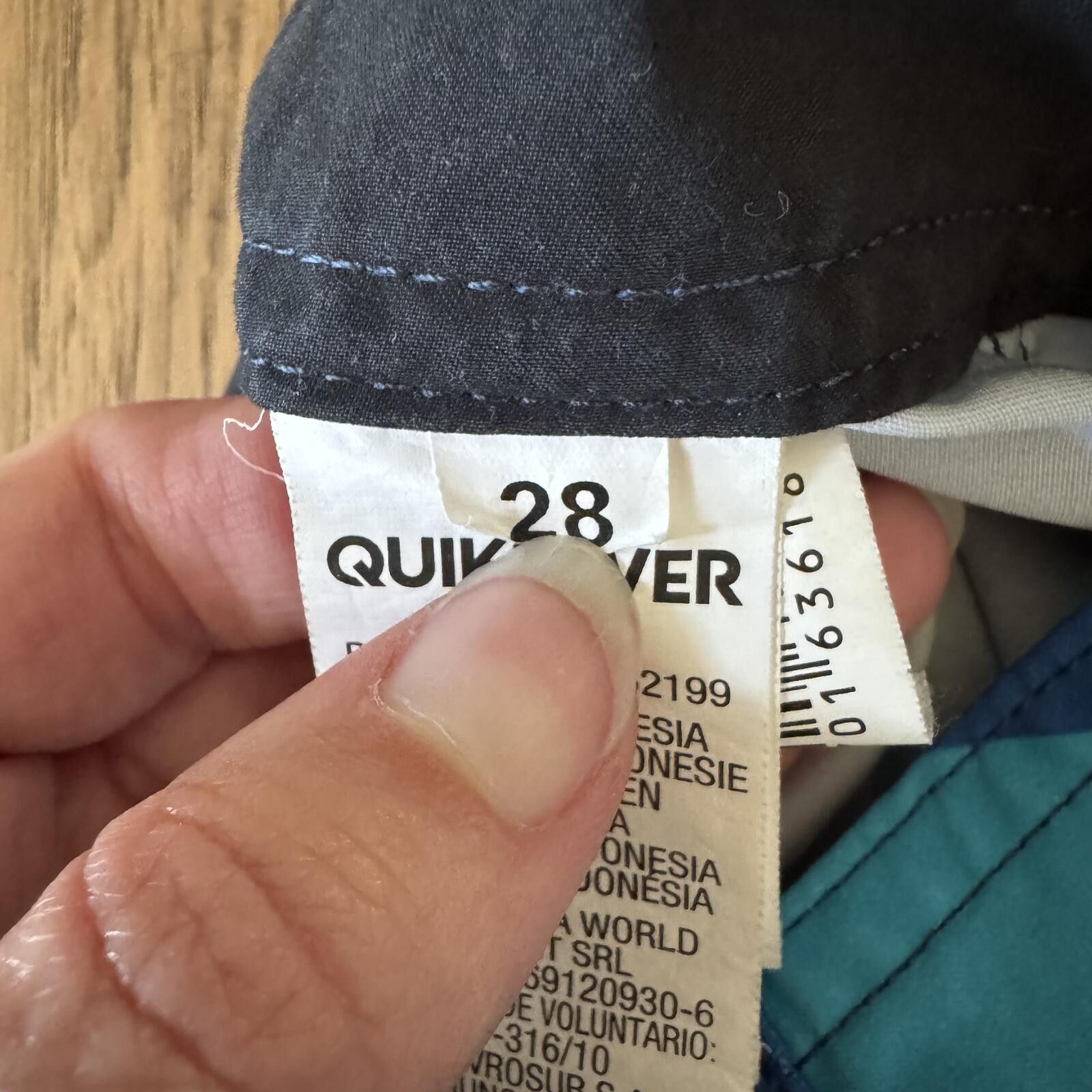 Quiksilver Quiksilver Men's Size 28 Board Shorts Swim Trunks Size US 30 / EU 46 - 6 Thumbnail
