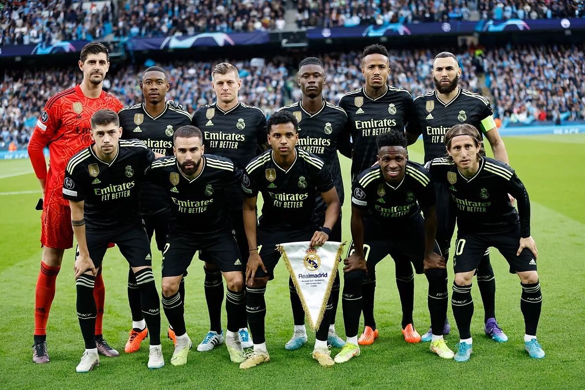 Adidas × Vintage REAL MADRID ADIDAS 2022/2023 FOOTBALL THIRD JERSEY #20 VINI Size US M / EU 48-50 / 2 - 17 Thumbnail
