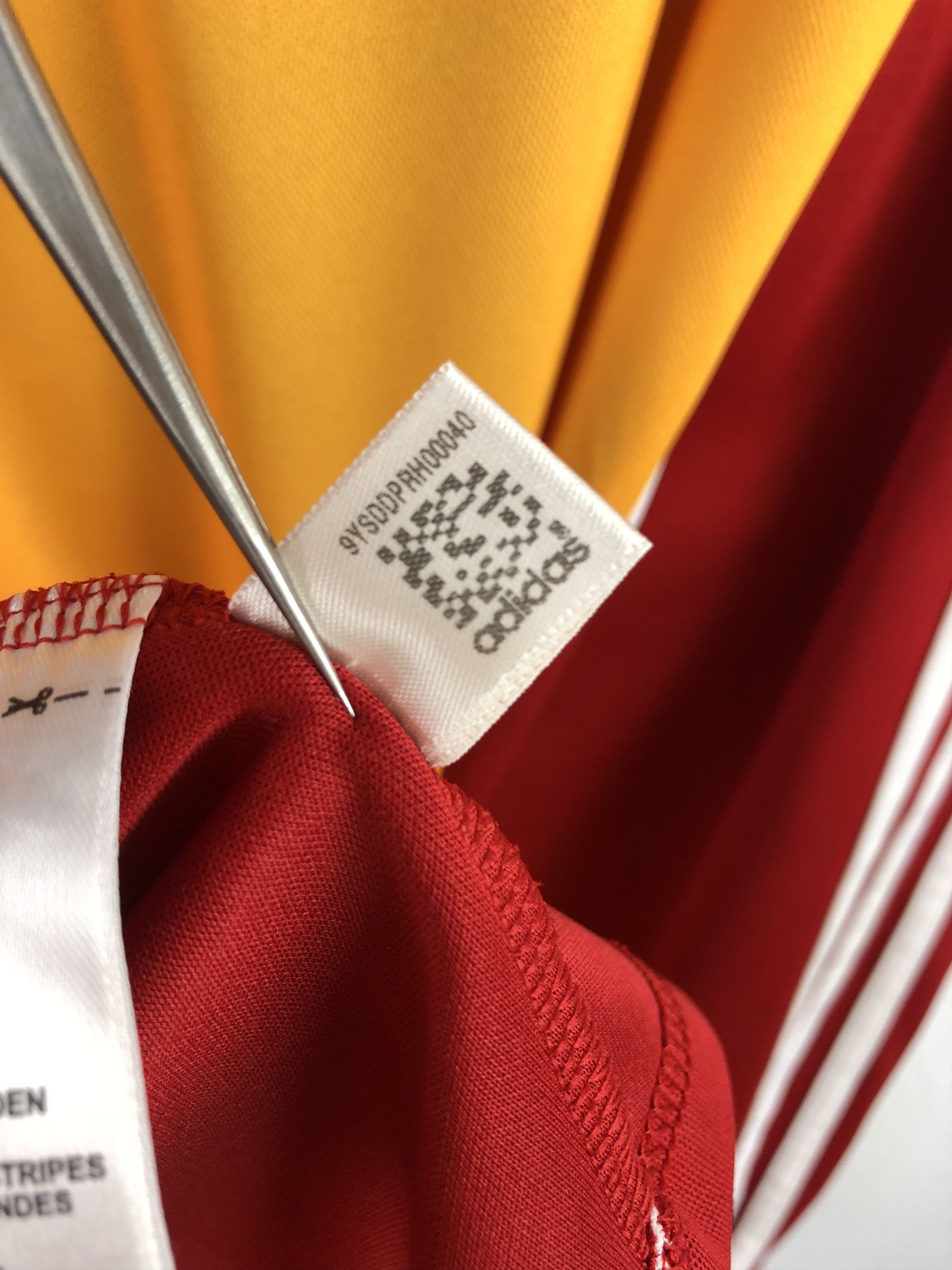 Adidas Vintage Football Goalkeeper Template Shirt Jersey Rare Size US XL / EU 56 / 4 - 11 Thumbnail