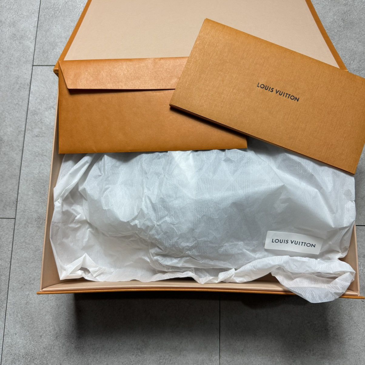 Louis Vuitton New Louis Vuitton Chain Hat Virgil Abloh Size ONE SIZE - 4 Thumbnail