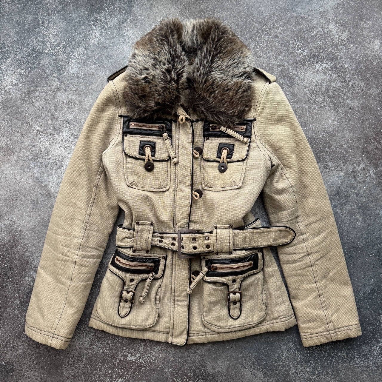 20471120 Avant Garde Vintage Faux Fur Collar Belted Utility Jacket Size S / US 4 / IT 40 - 2 Thumbnail