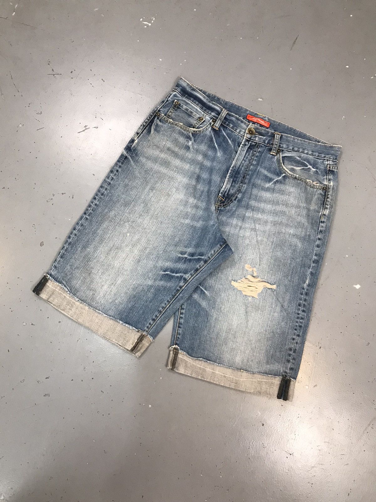 Ed Hardy × Vintage Vintage Ed hardy skater denim jort Size US 34 / EU 50 - 3 Thumbnail