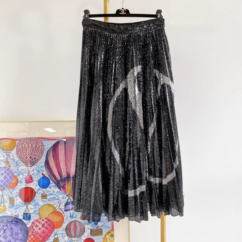 Valentino Valentino Dark sequin skirt Size M / US 6-8 / IT 42-44 - 1 Thumbnail