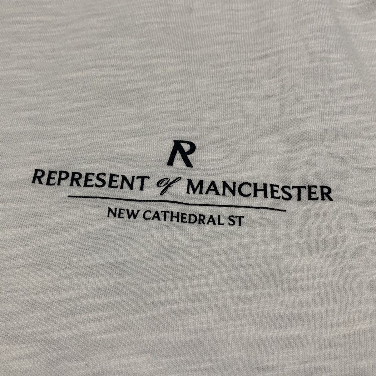 Represent Clo. Represent XS Manchester Store Exclusive Flat White Tee Size US XS / EU 42 / 0 - 7 Thumbnail
