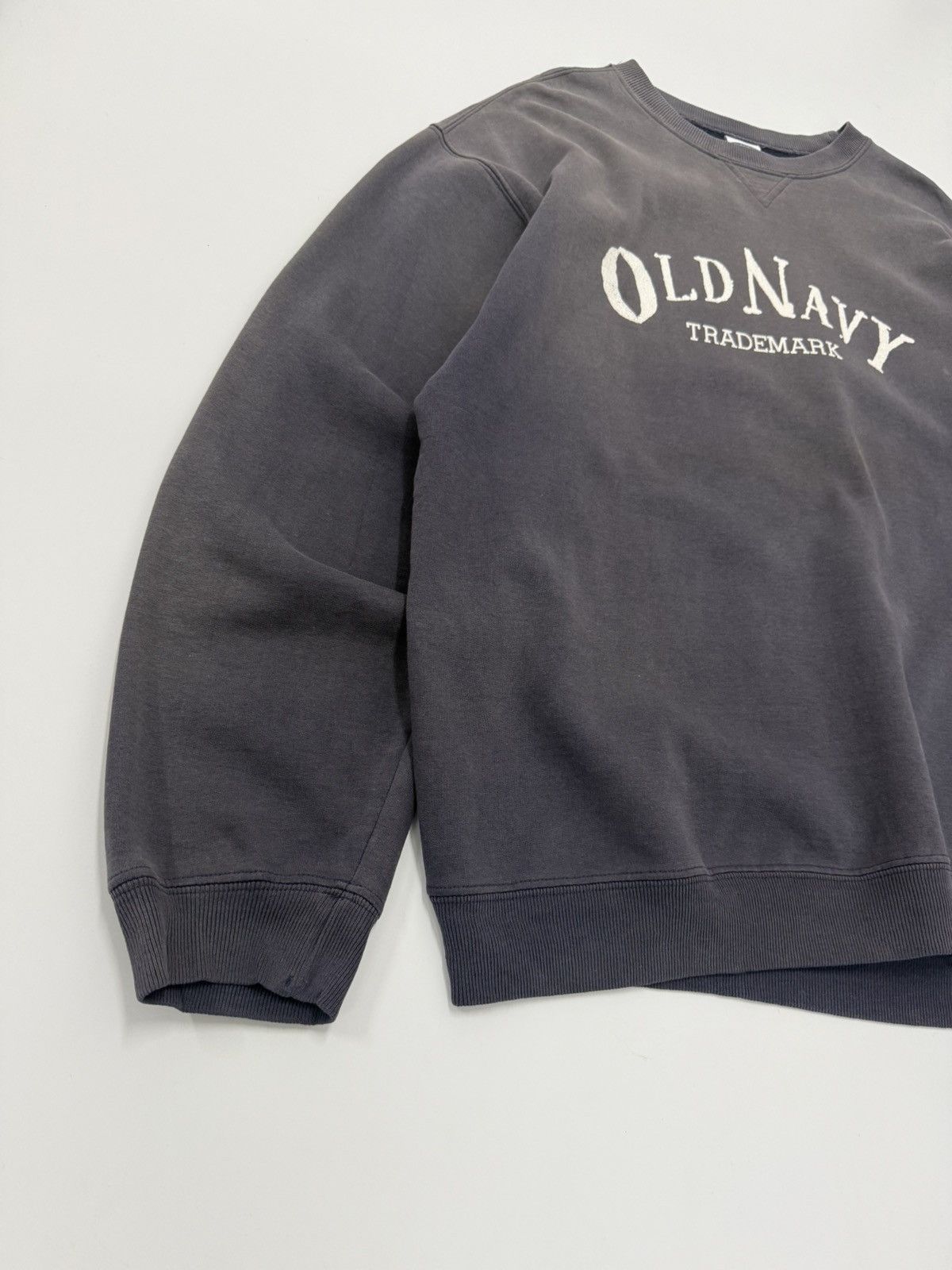 Old Navy 🔥 90's Japanese Distressed Sunfaded Old Navy Sweatshirt - L Size US S / EU 44-46 / 1 - 3 Thumbnail