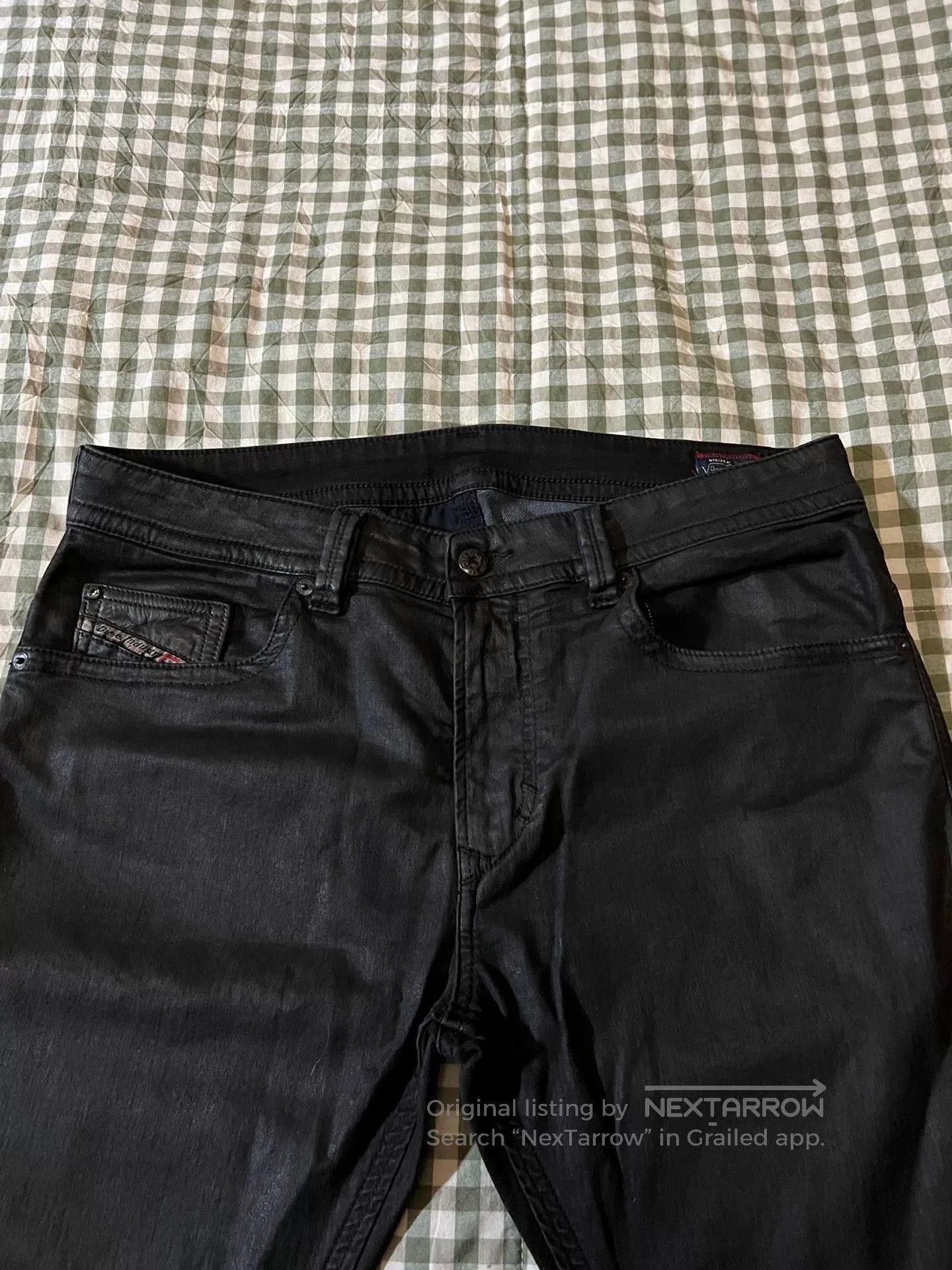 Diesel diesel thavar jogg black coated jeans. Size US 32 / EU 48 - 2 Thumbnail