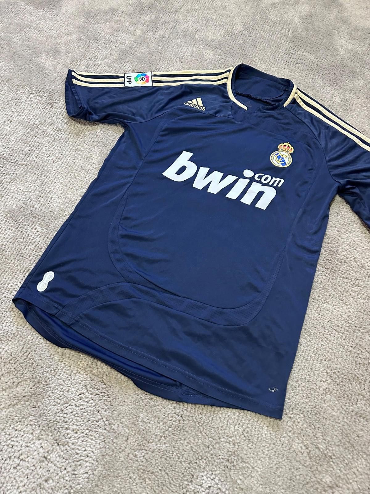 Real Madrid Adidas 2007/08 Football Shirt Soccer Jersey M