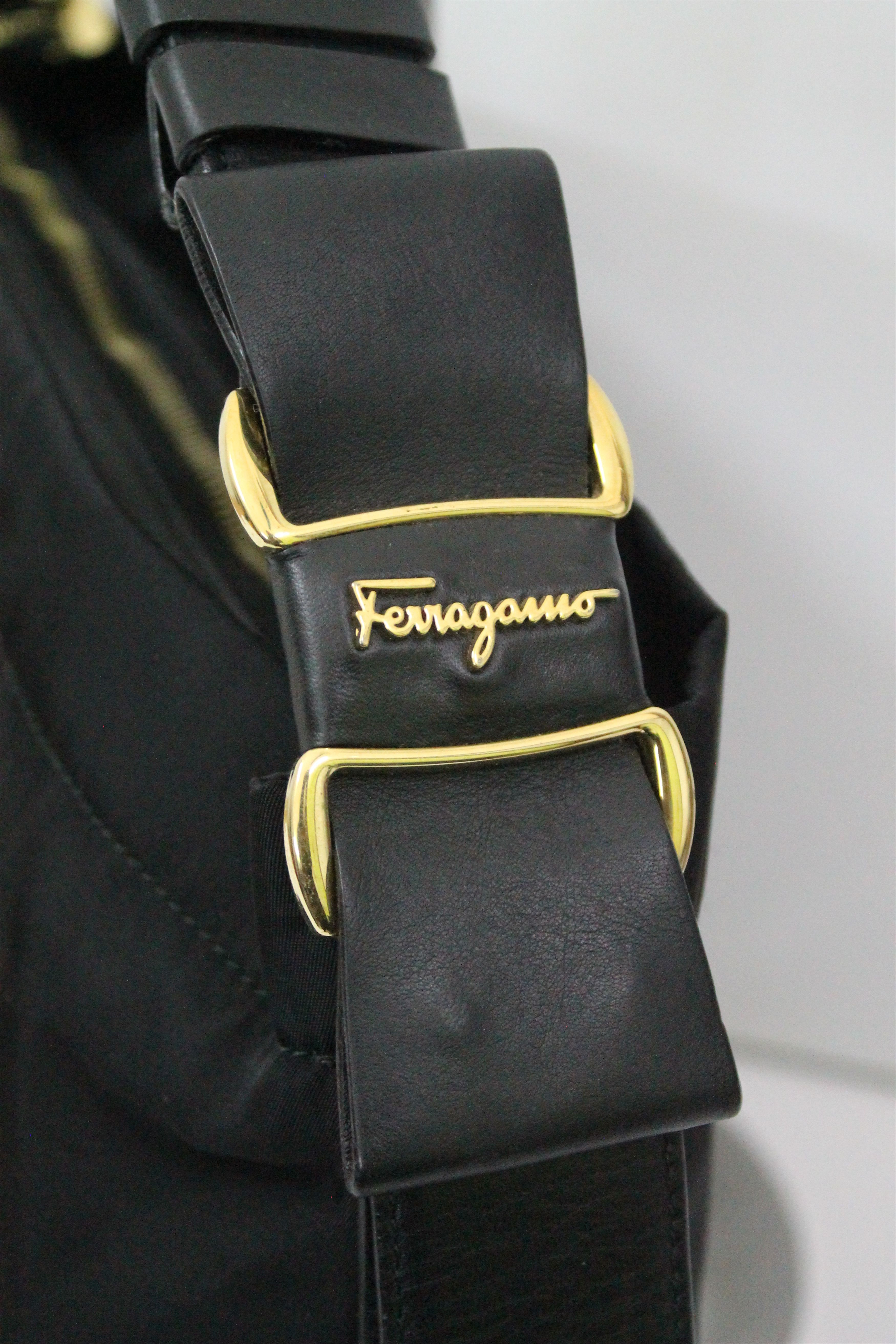 Salvatore Ferragamo Authentic SALVATORE FERRAGAMO Shoulder Bag. Size ONE SIZE - 5 Thumbnail