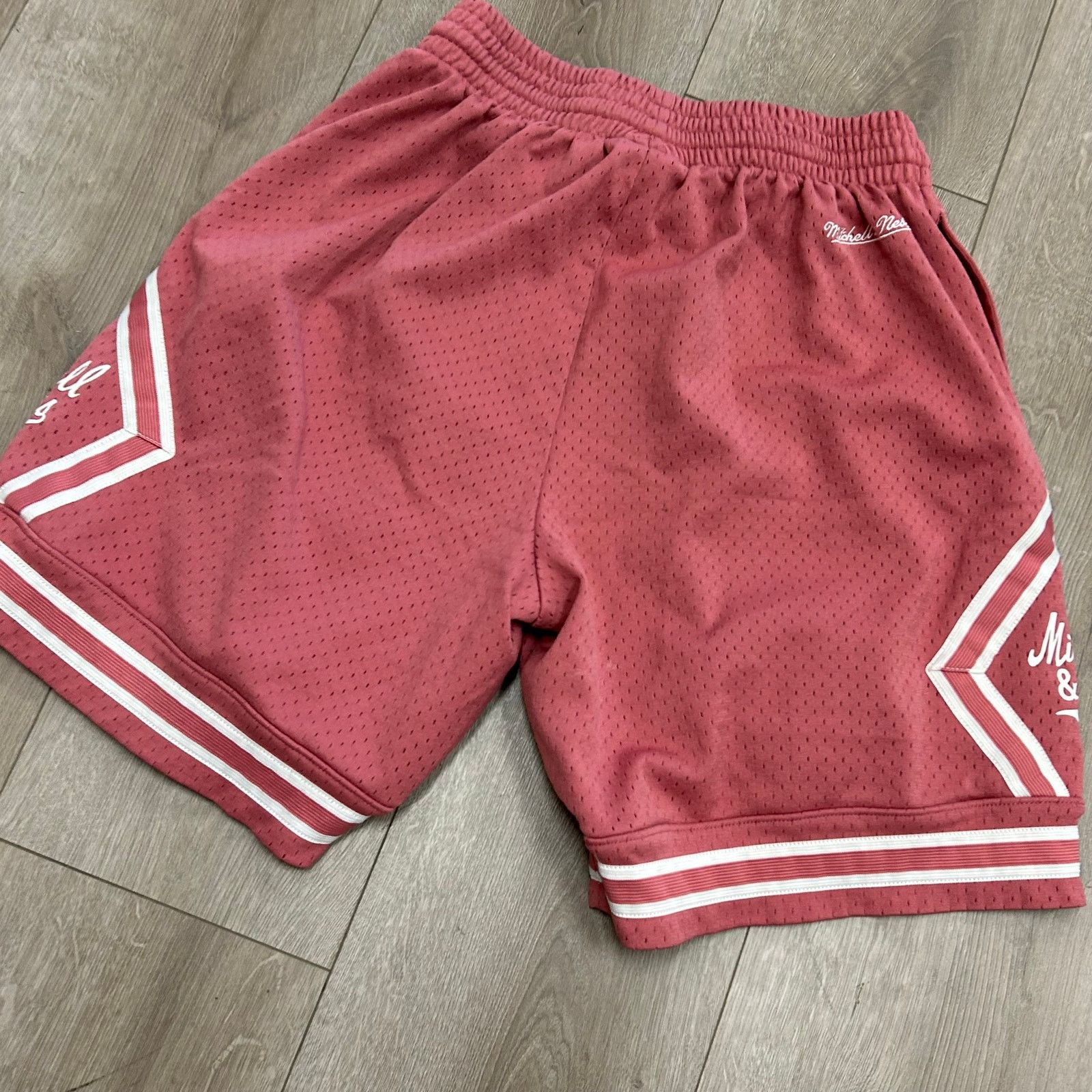 Mitchell & Ness Men's Mitchell & Ness Diamond Script Shorts Pink size Medium Size US 30 / EU 46 - 8 Thumbnail