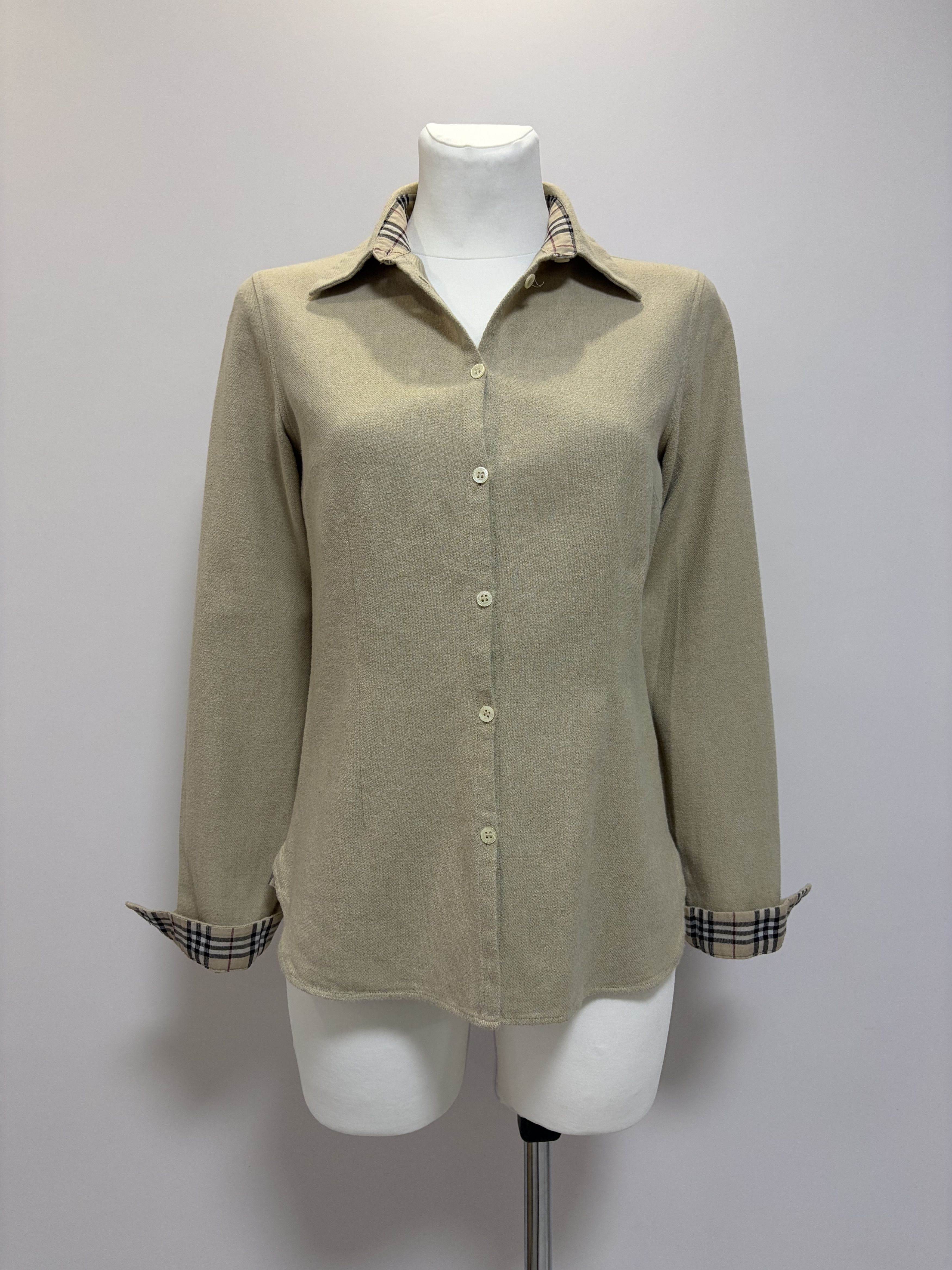 Burberry BURBERRY London Vintage Button Up Shirt Nova Check USA4 IT40 Size S / US 4 / IT 40 - 4 Thumbnail