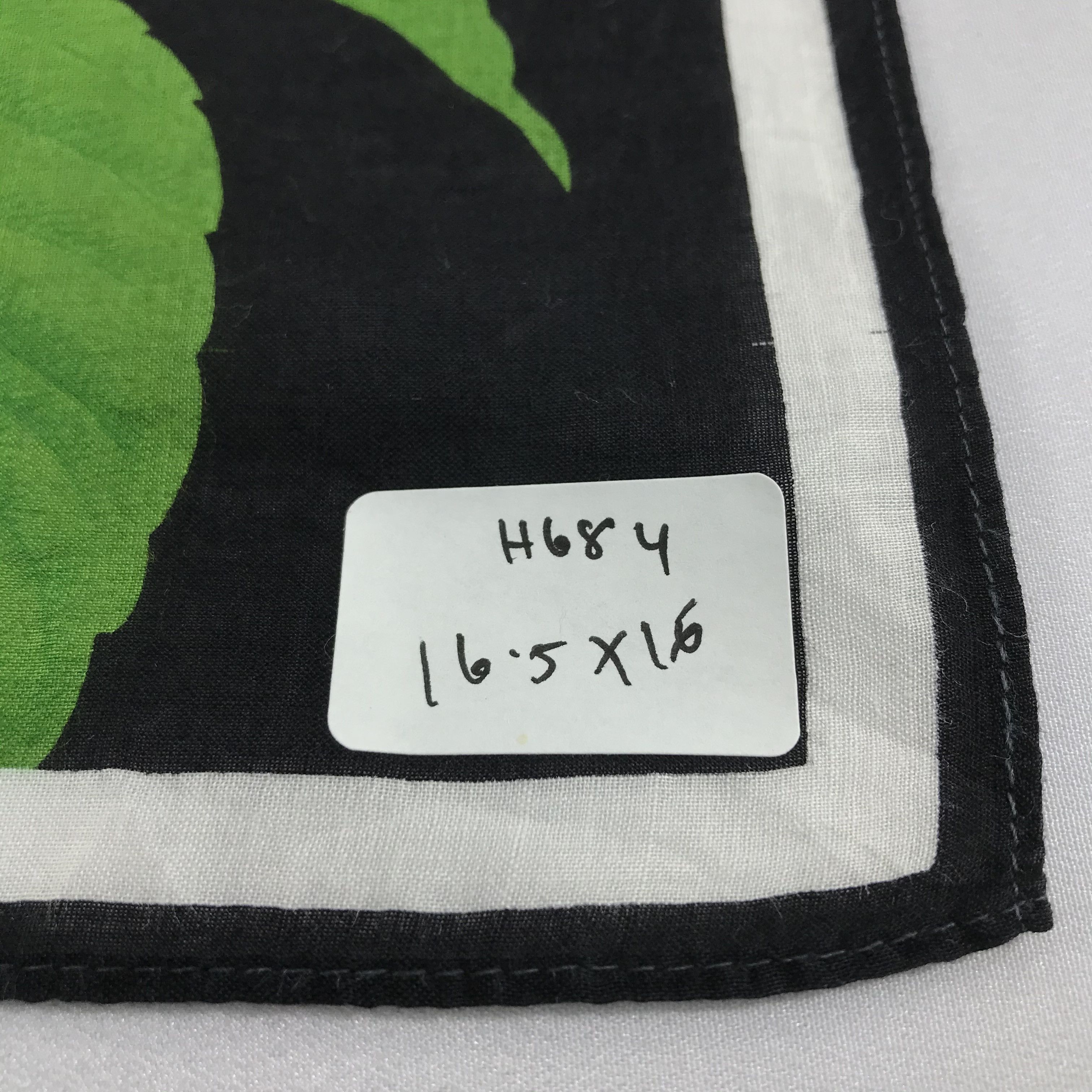Hanae Mori Hanae Mori Rose Handkerchief Neckerchief Bandana H684 Size ONE SIZE - 6 Thumbnail