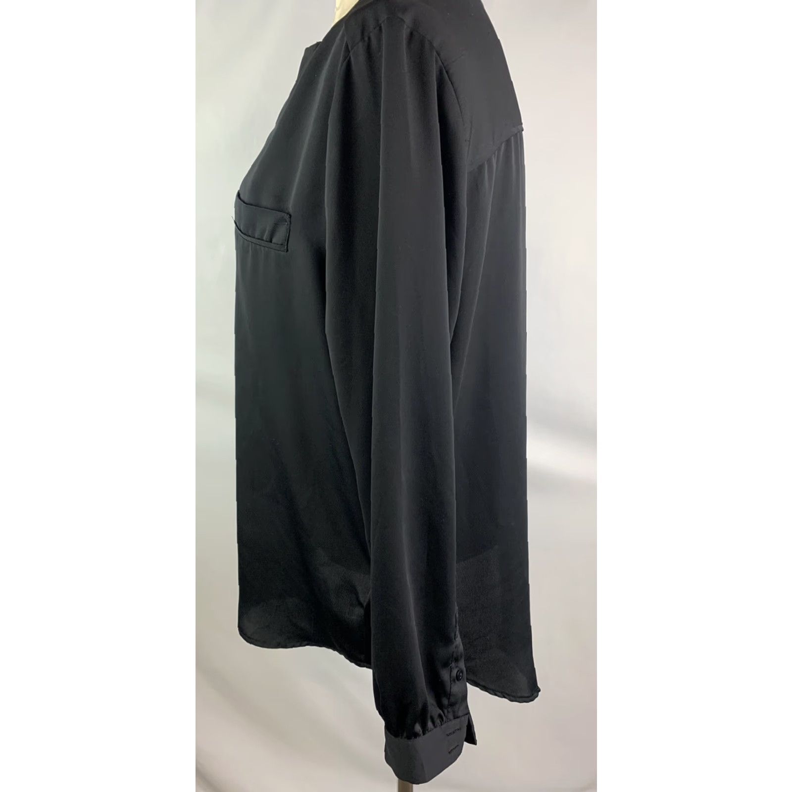 H&M 12 H&M Conscious Collection Blouse Women's Black Long Sleeve V-Neck Pullover Size XL / US 12-14 / IT 48-50 - 5 Thumbnail
