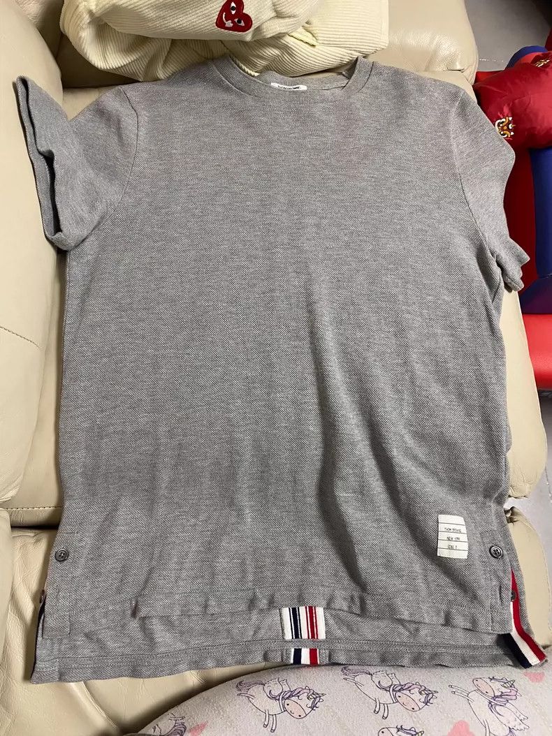 Thom Browne Thom browne Gray short sleeves 2504-Nextarrow Size US XS / EU 42 / 0 - 1 Thumbnail