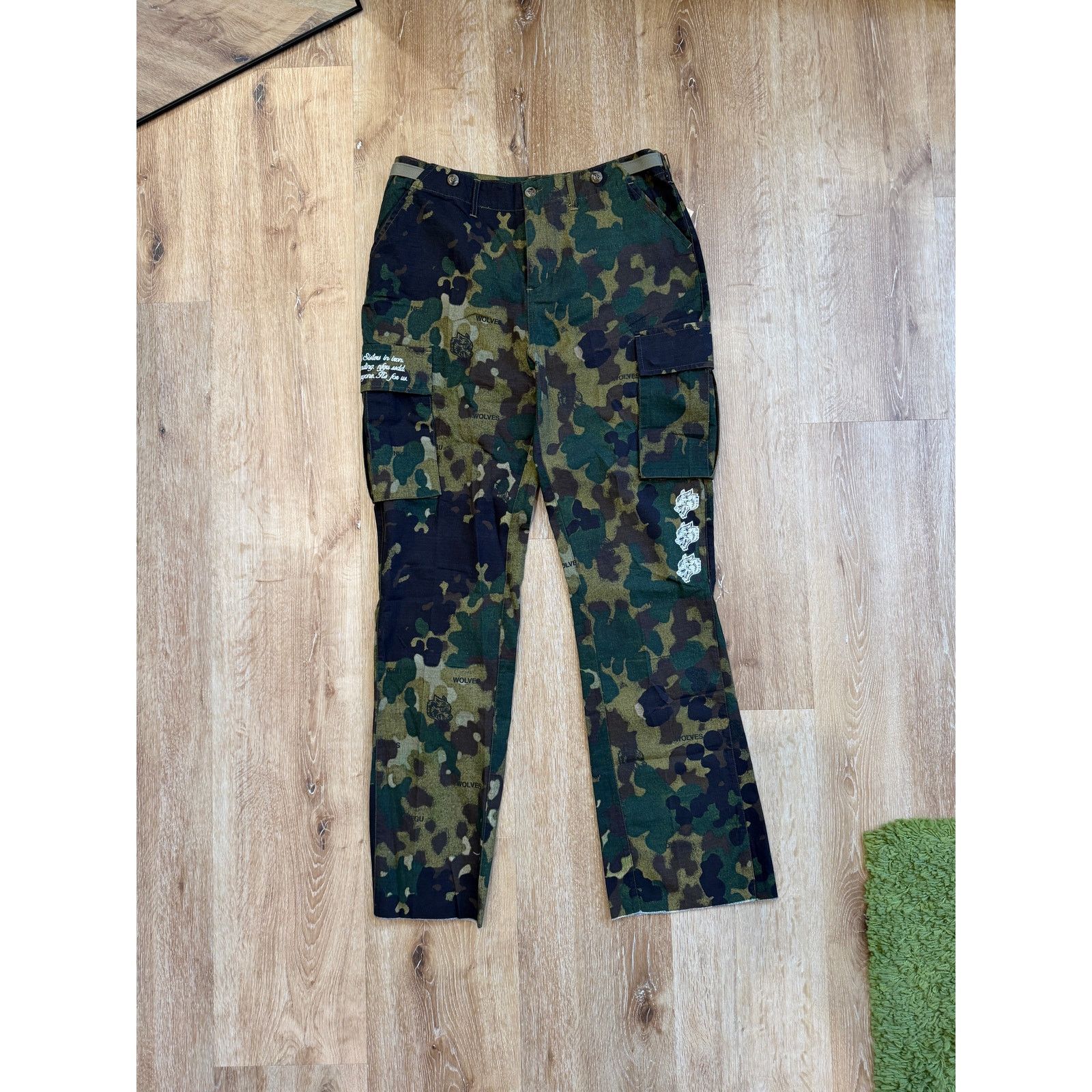 Darc Sport Darc Sport Wolves Camo Cargo Pants Green Military Size 34" / US 12 / IT 48 - 1 Thumbnail