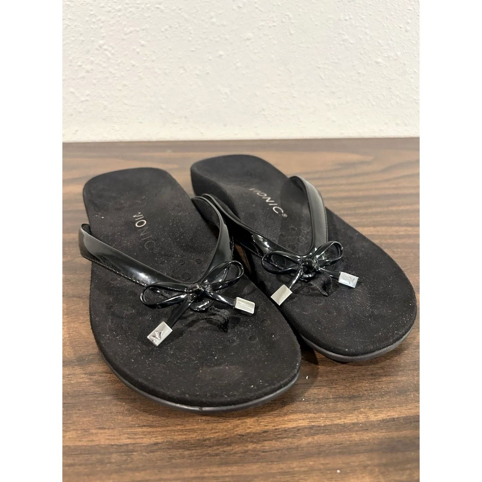 Vionic Vionic Bella II Sandals Sz 6 Black Flip Flop Arch Support Comfort Bows Thong Women Size US 6 / IT 36 - 2 Thumbnail