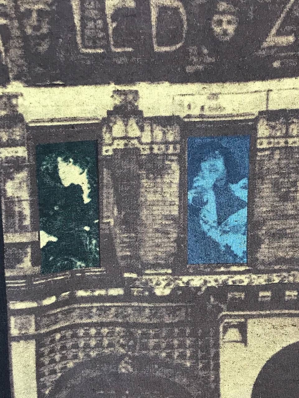Band Tees Vintage 1988 Led Zeppelin Physical Graffiti album Size US L / EU 52-54 / 3 - 5 Thumbnail