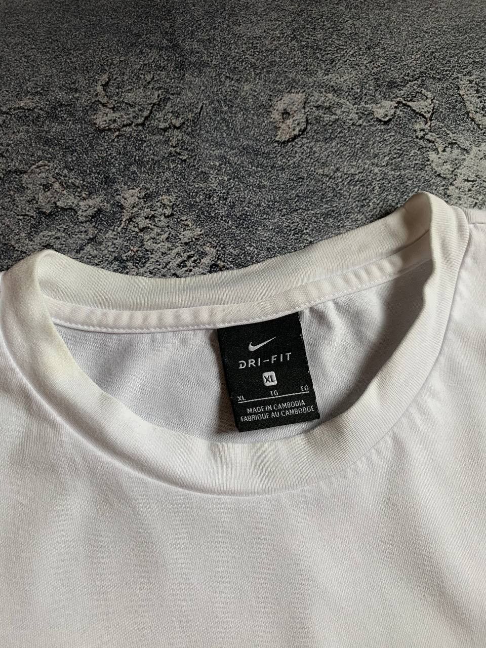 Nike Nike Venezia FC White Cambodia Rare Soccer Tee Size US XL / EU 56 / 4 - 6 Thumbnail