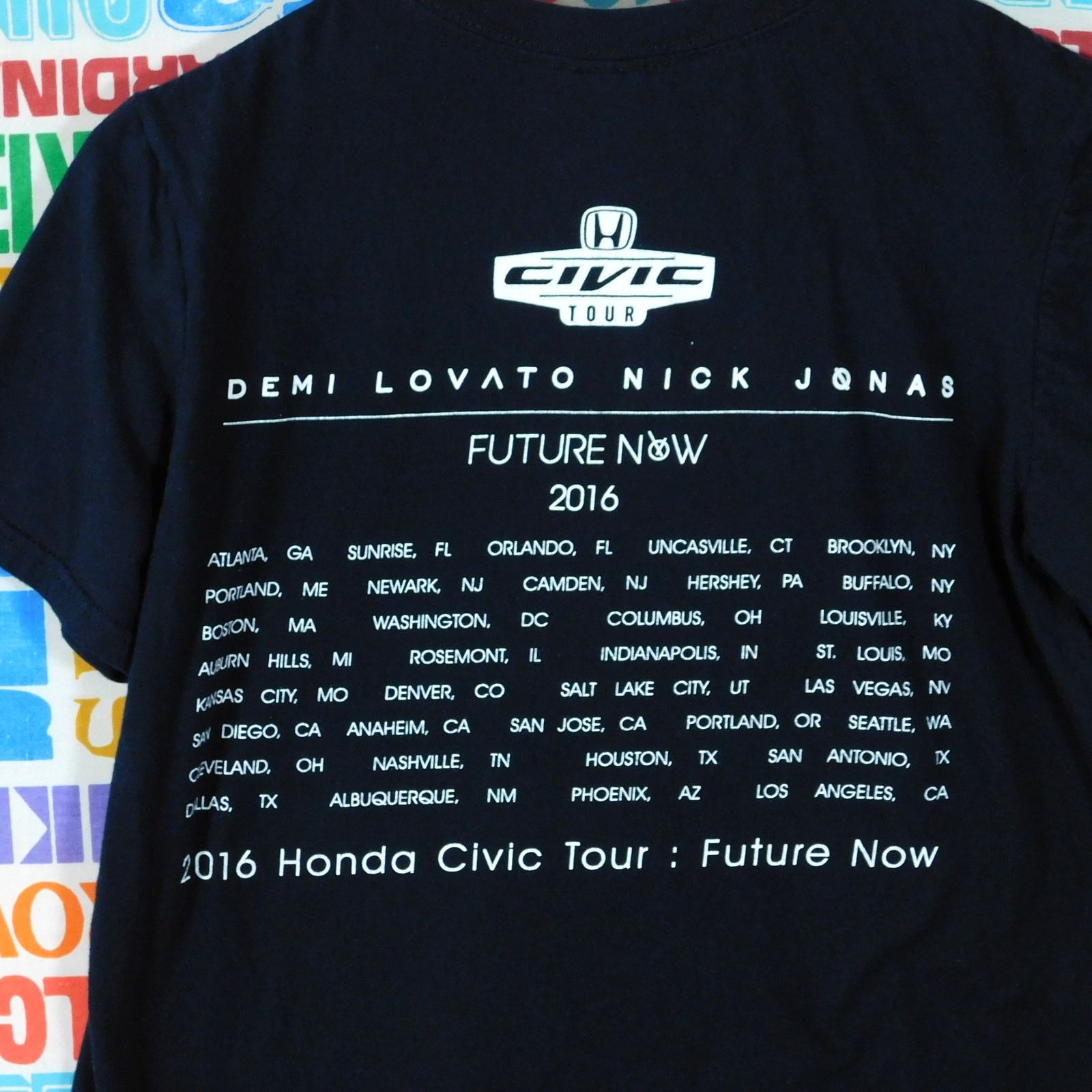 Gildan Demi Lovato Nick Jonas Future Now Tour 2016 T Shirt Size S Size US S / EU 44-46 / 1 - 5 Thumbnail
