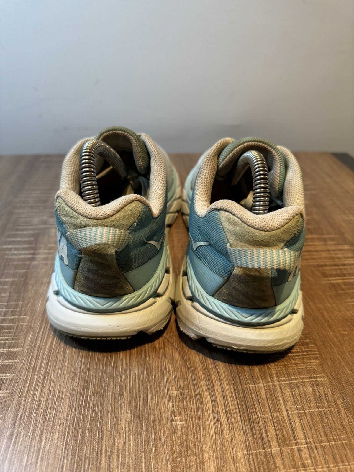 Hoka Hoka One One Womens Clifton 6 1102873 ASWB White Size 8 Size US 8 / IT 38 - 4 Thumbnail