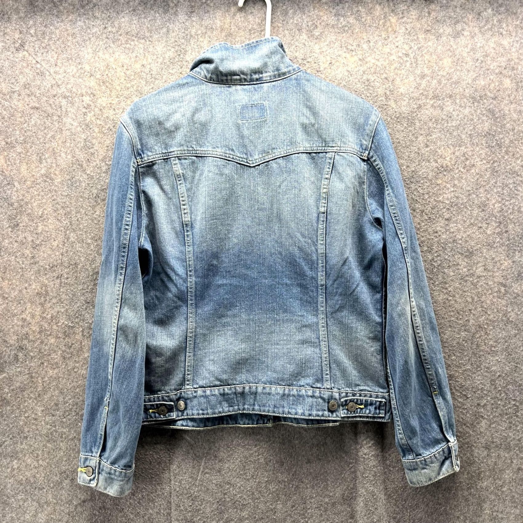Levi's VINTAGE Levi's Jacket Women Large Denim Blue Button Down Cotton Casual Size L / US 10 / IT 46 - 2 Thumbnail