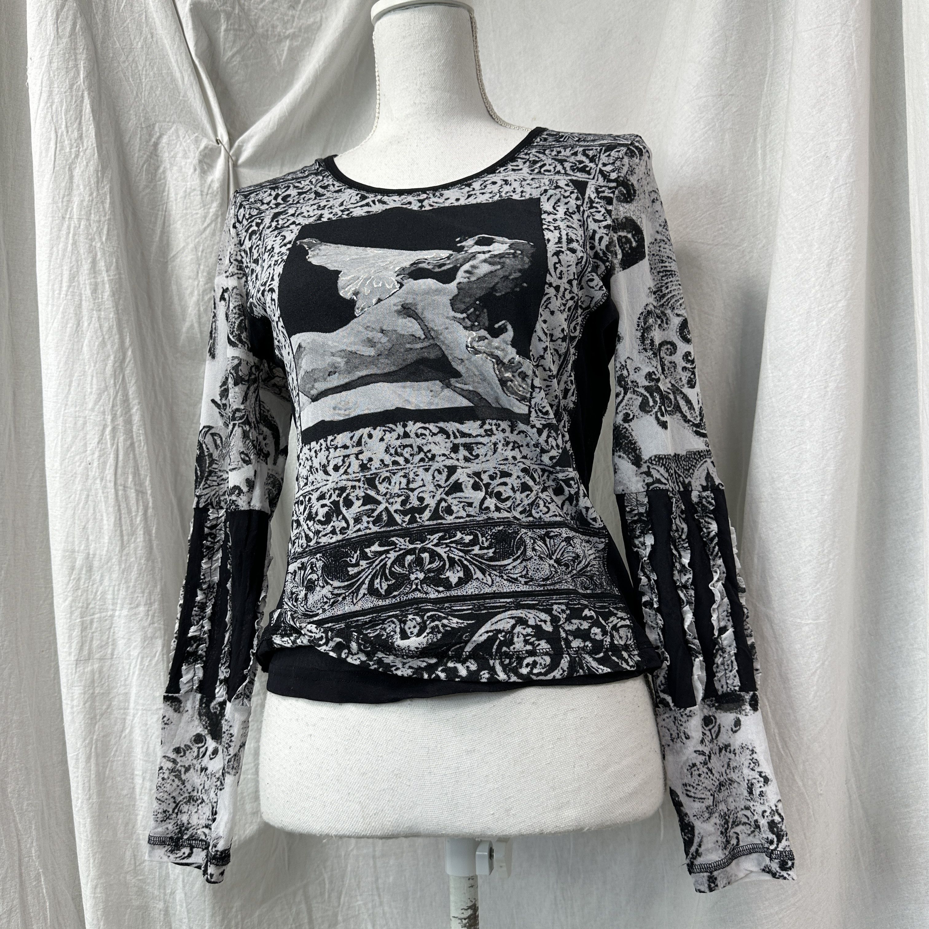 Vintage Vintage Avant Garde Preppy Angel Printed Meshtop 00s Size S / US 4 / IT 40 - 5 Thumbnail
