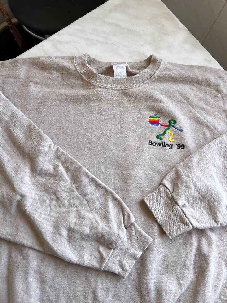 Apple Vintage 1999 Apple Computer Sweatshirt Crewneck Oversized Size US L / EU 52-54 / 3 - 1 Thumbnail