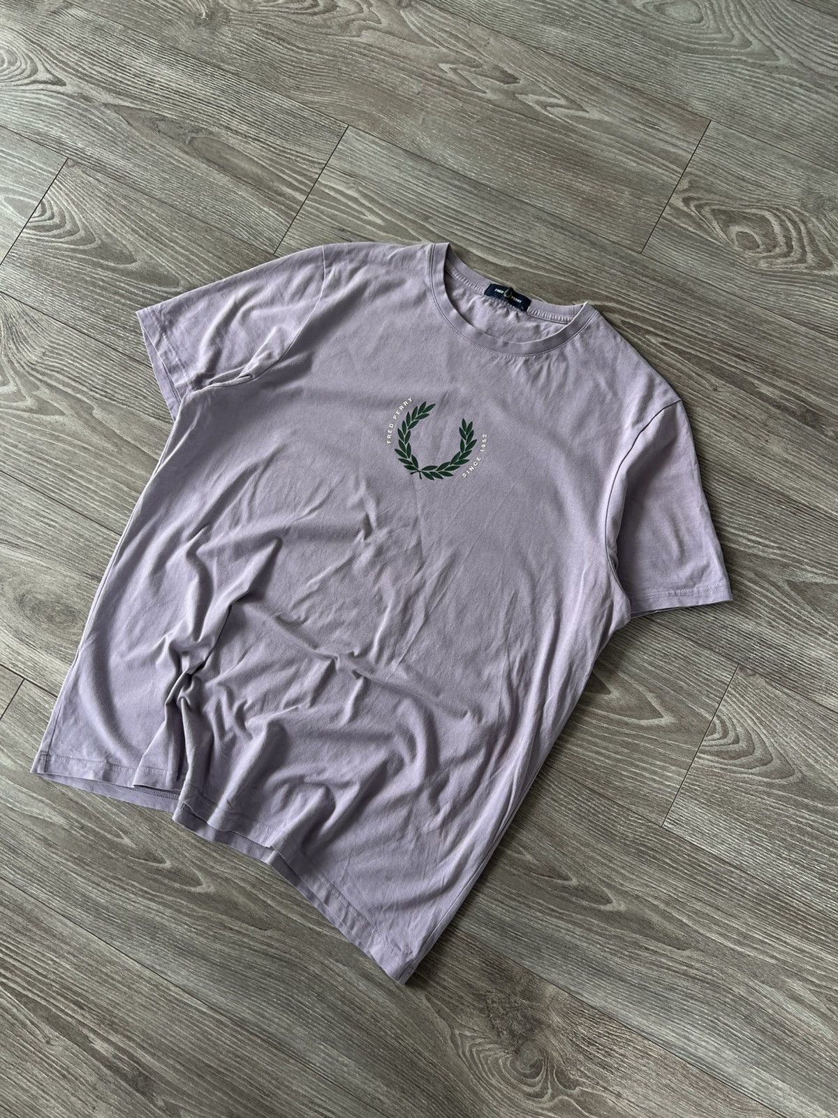 Fred Perry Rare Central Logo Fred Perry Casual Lilian Tee Size US XL / EU 56 / 4 - 9 Thumbnail