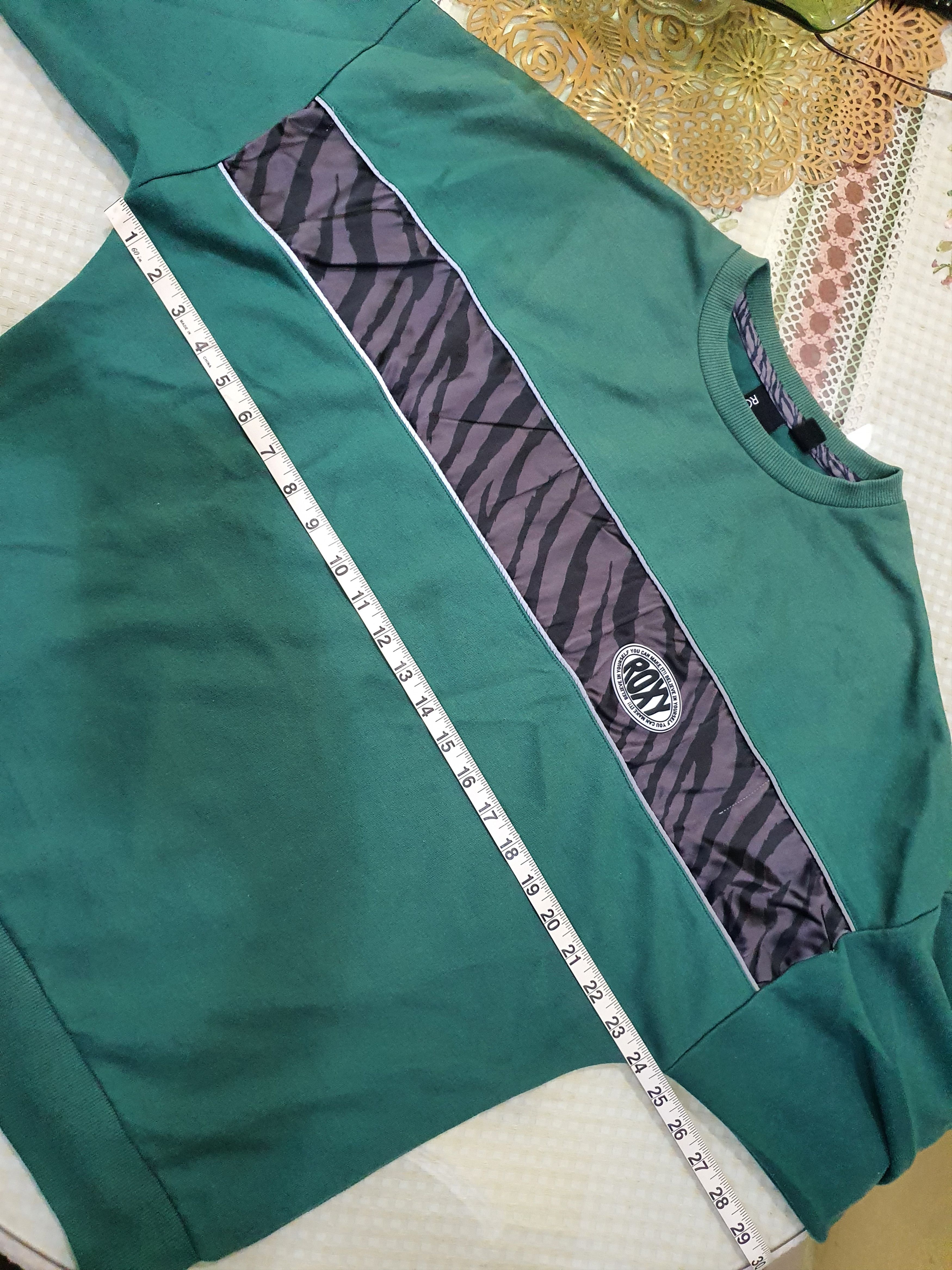 Quiksilver Roxy sweatshirt with a black and grey striped chest band Size L / US 10 / IT 46 - 10 Thumbnail